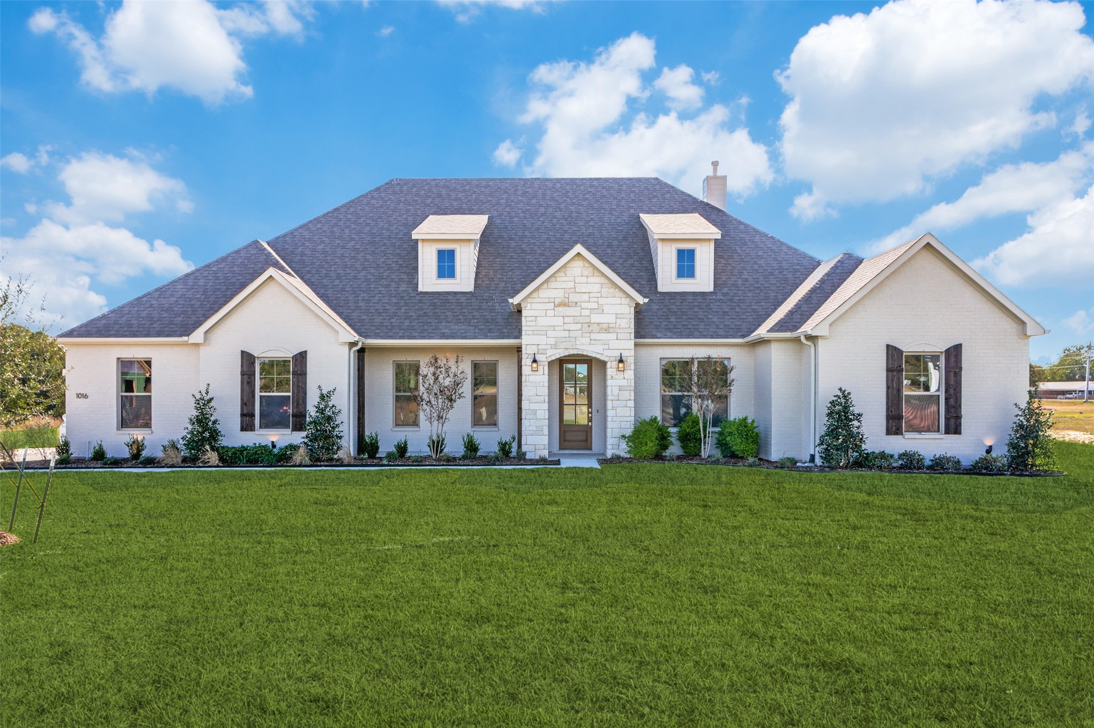 1016 Emery Court