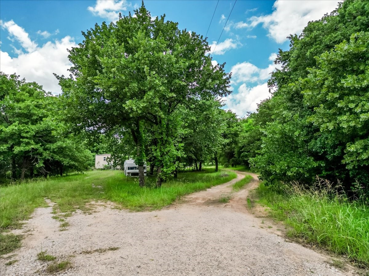 876 Old Authon Road