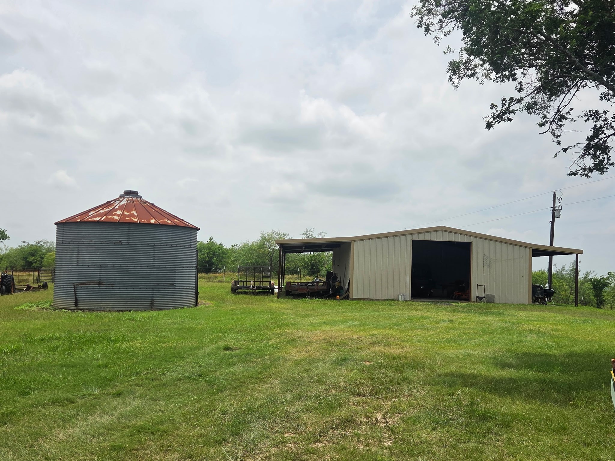 1191 J B Vandiver Loop
