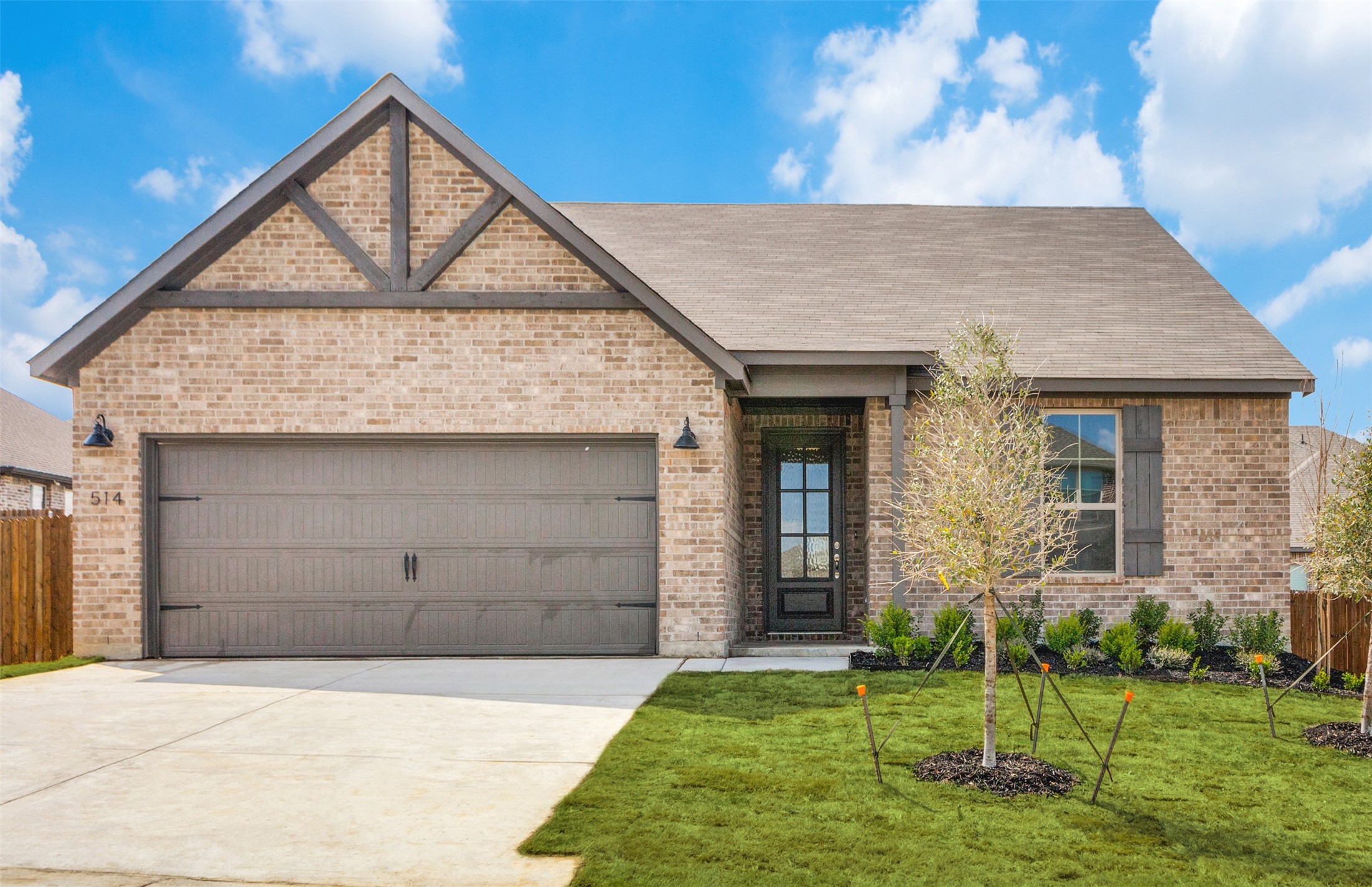 514 Hillcrest Circle