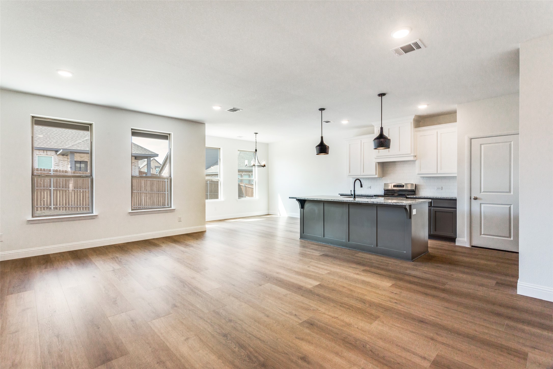 514 Hillcrest Circle