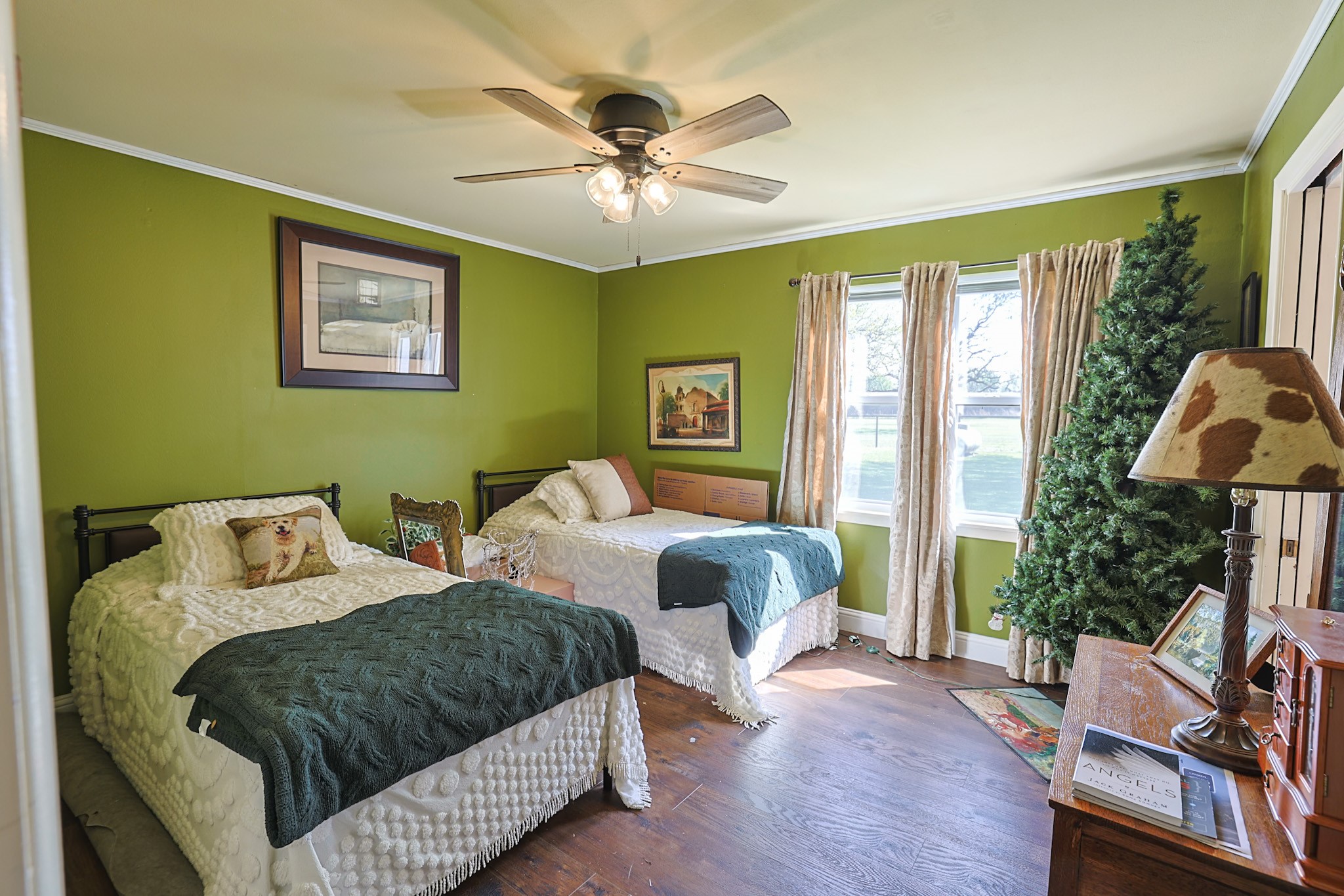 3661 S Highway 281