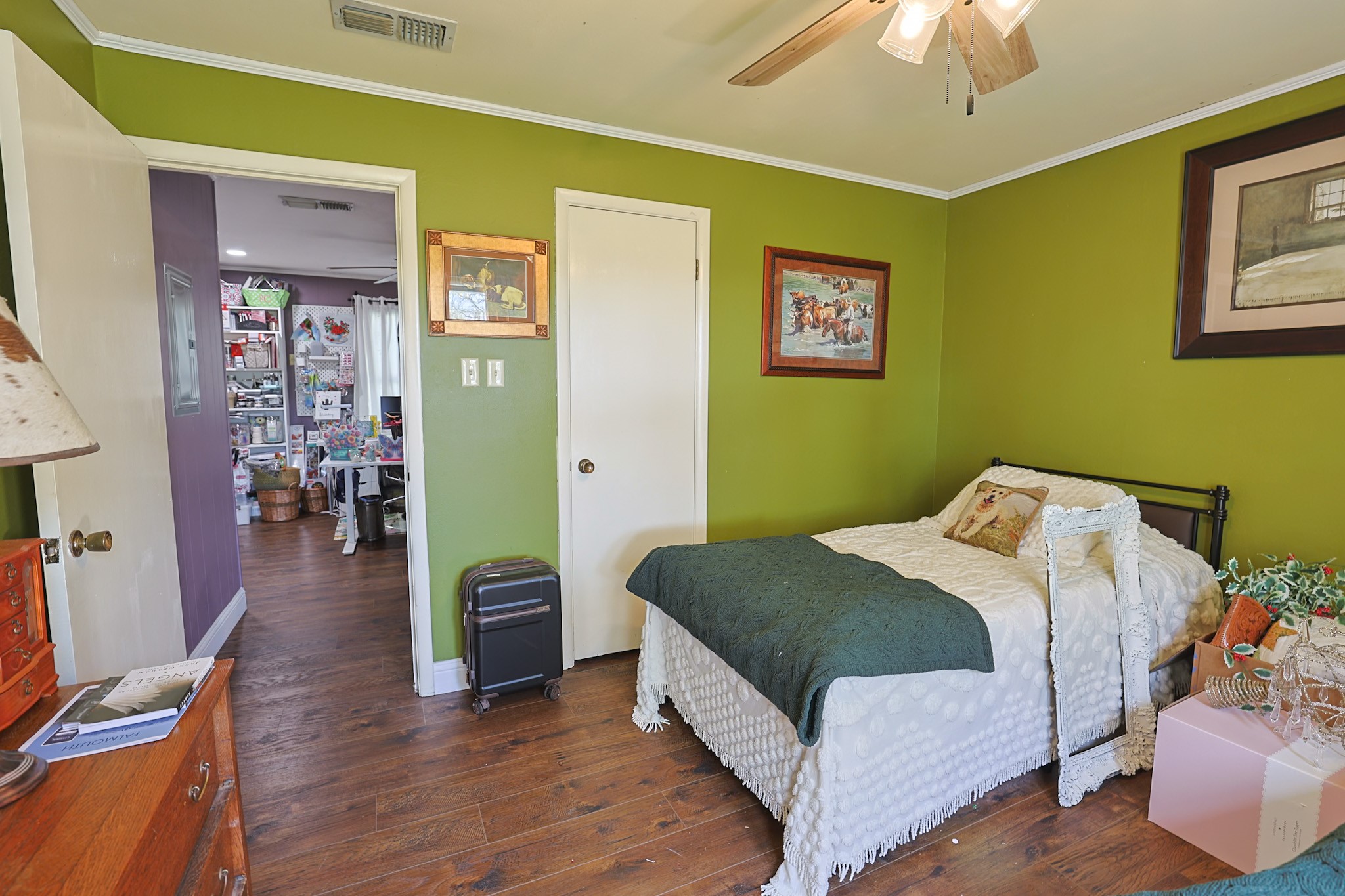 3661 S Highway 281
