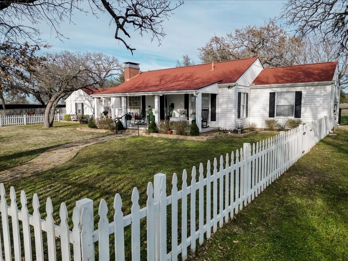 3661 S Highway 281