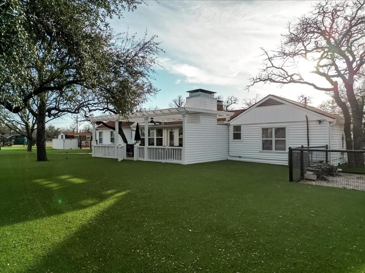 3661 S Highway 281