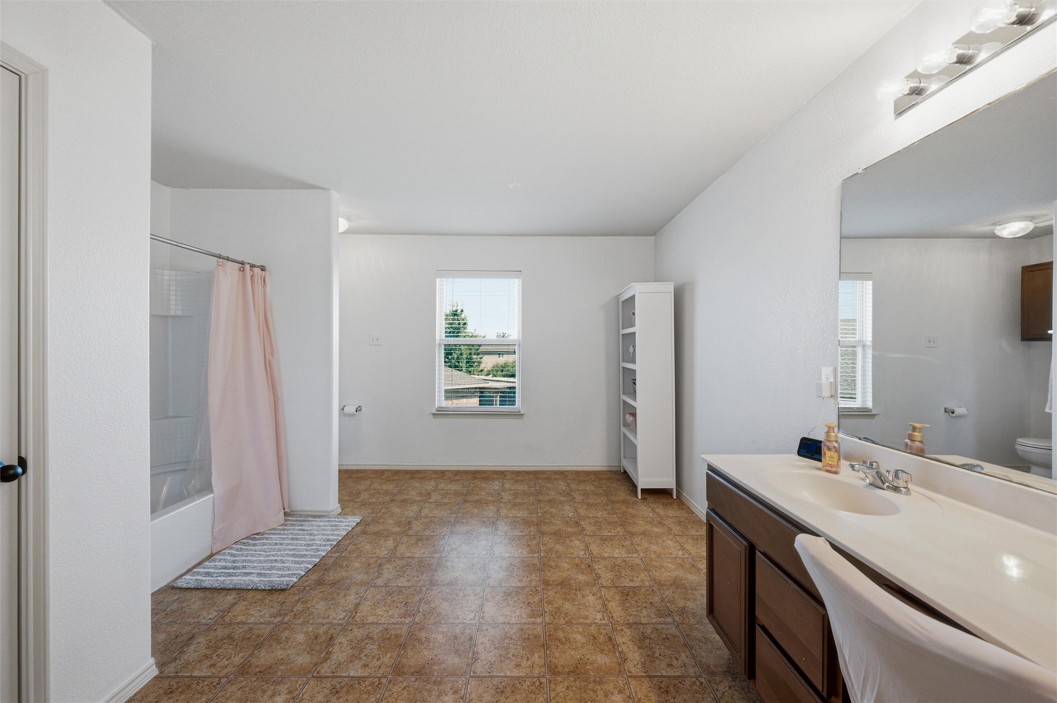 2904 Big Horn Bluff Court