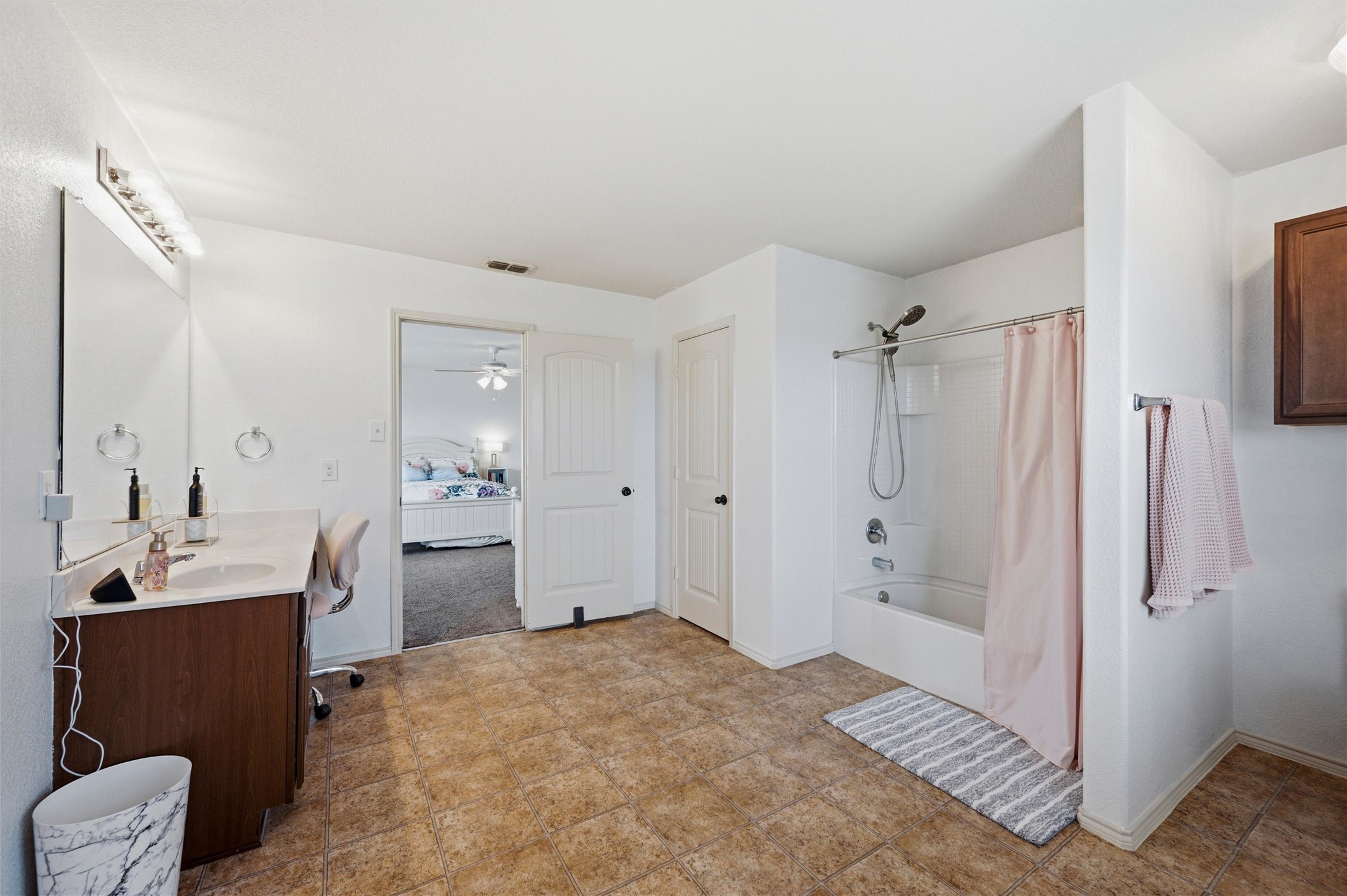2904 Big Horn Bluff Court