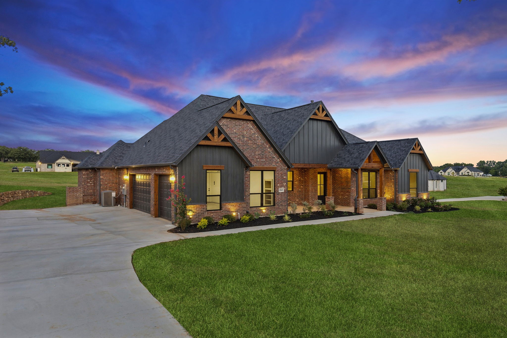 2043 Vaquero Drive