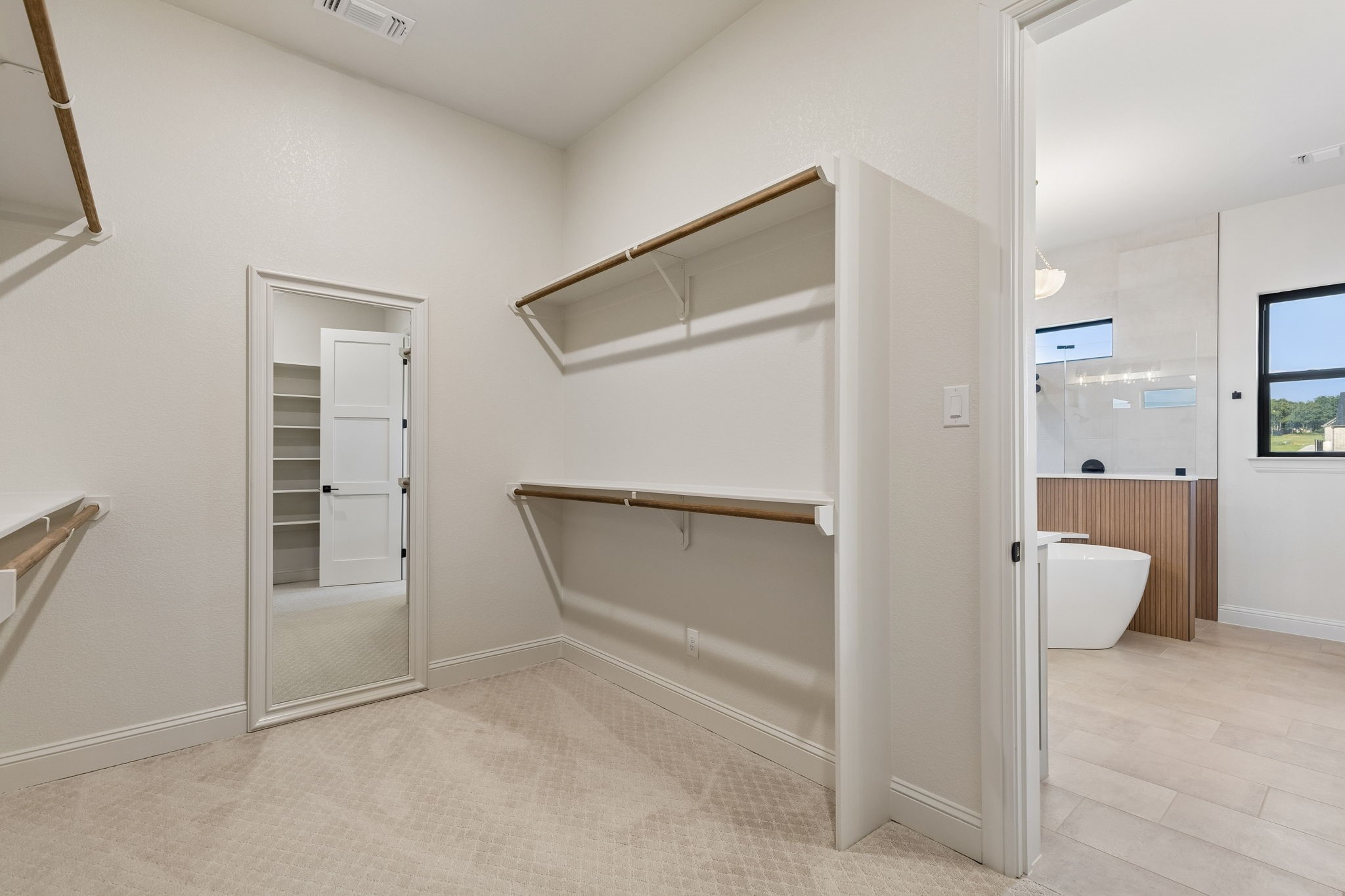 2043 Vaquero Drive