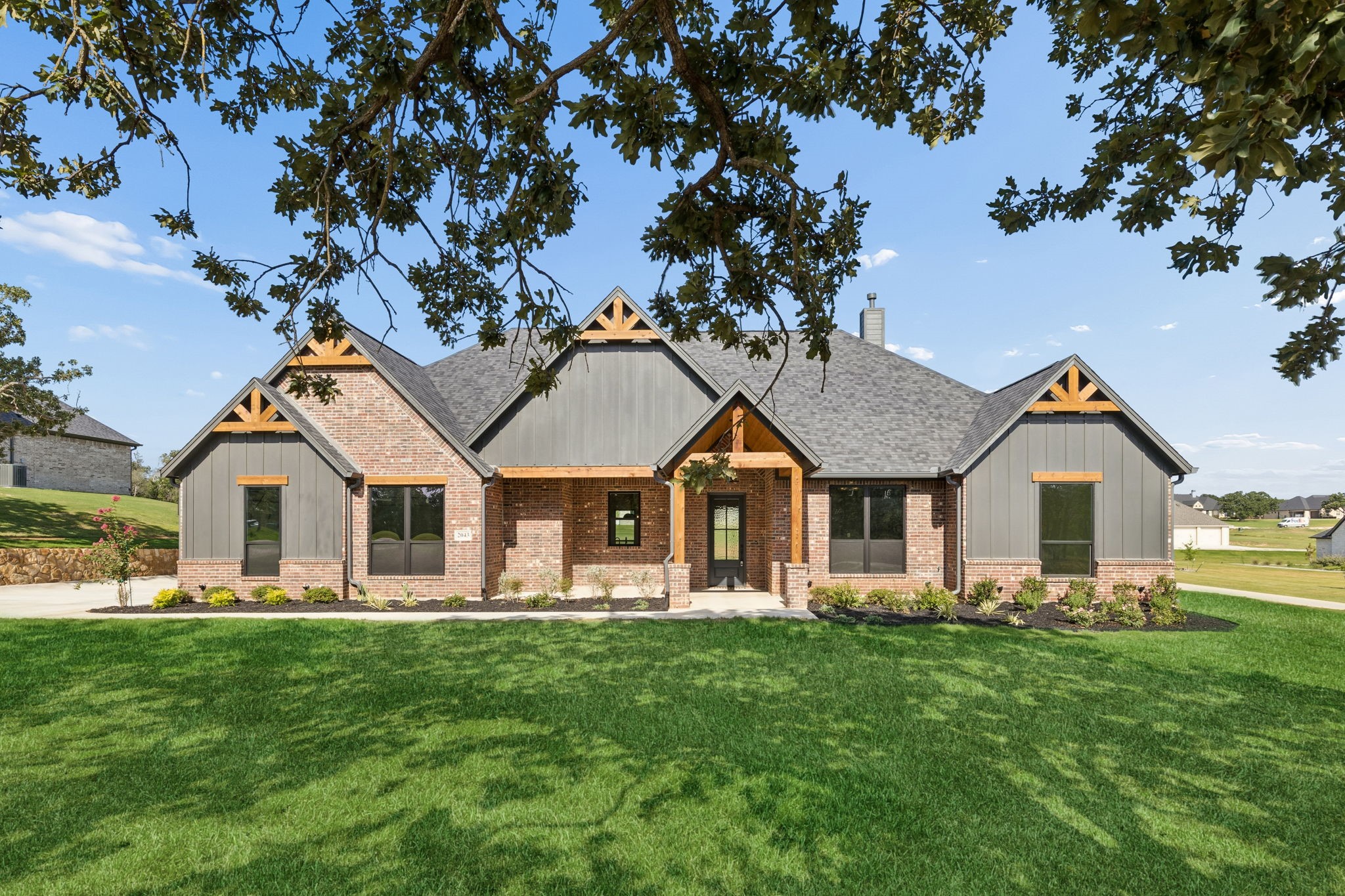 2043 Vaquero Drive