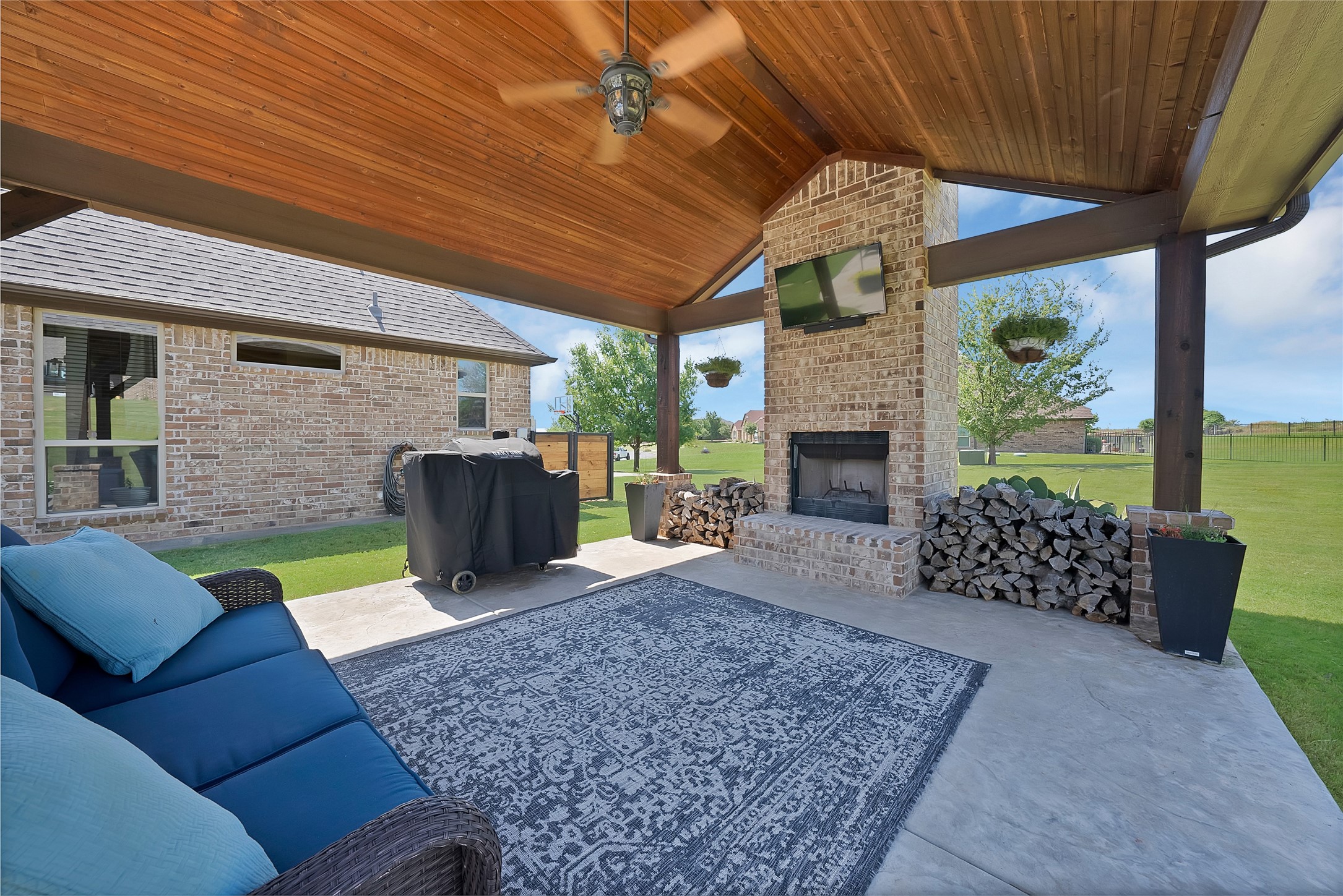 220 Pinnacle Peak Lane
