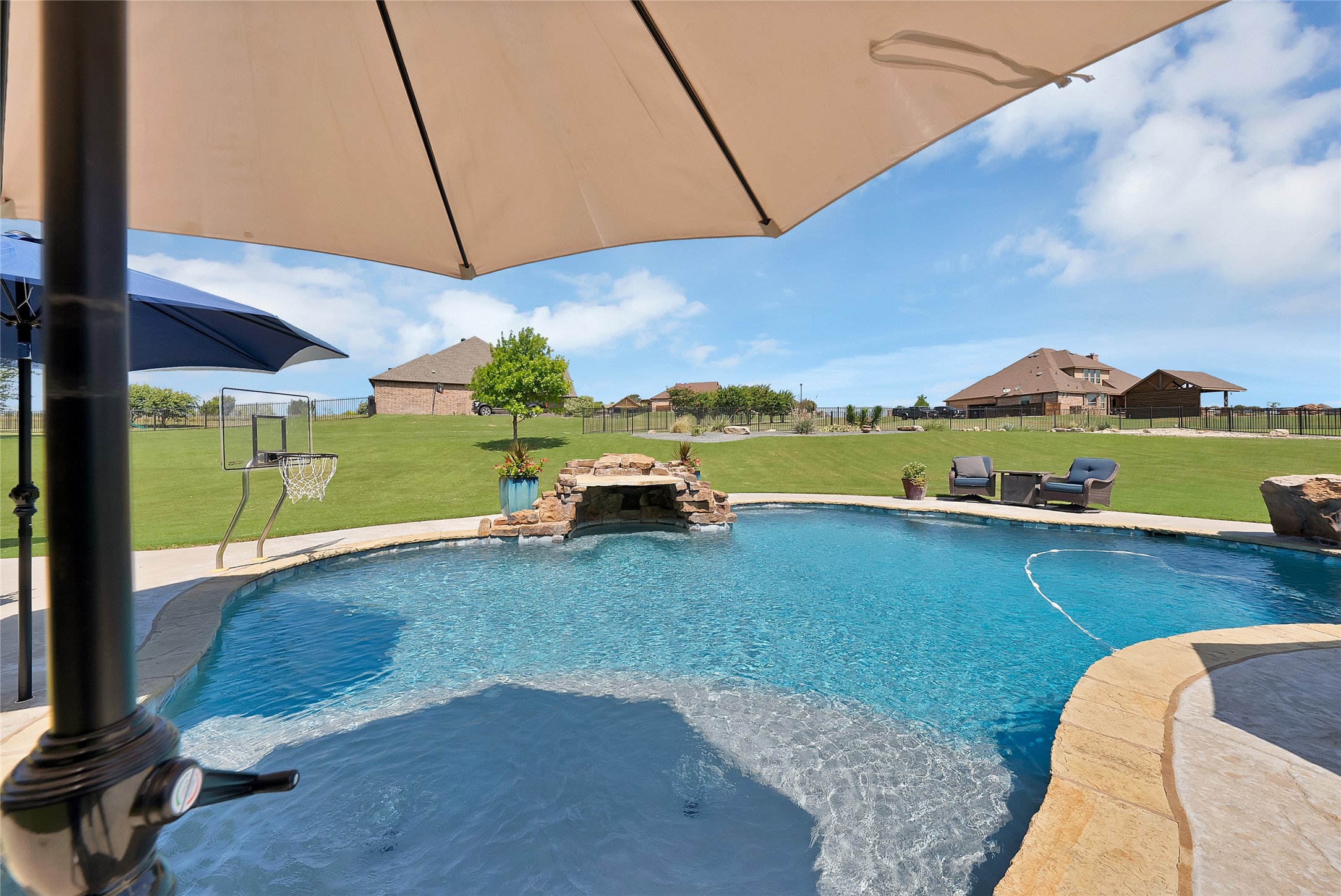 220 Pinnacle Peak Lane