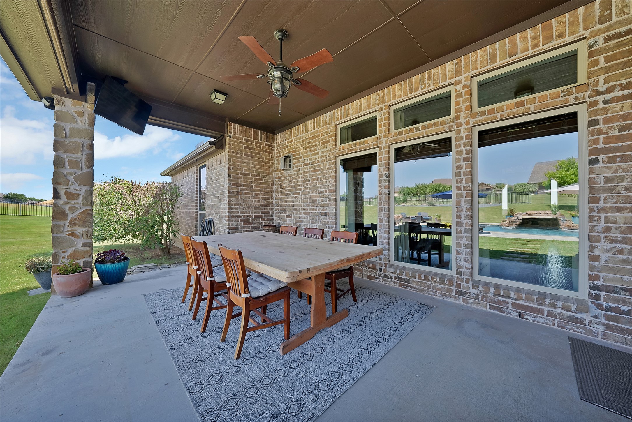 220 Pinnacle Peak Lane