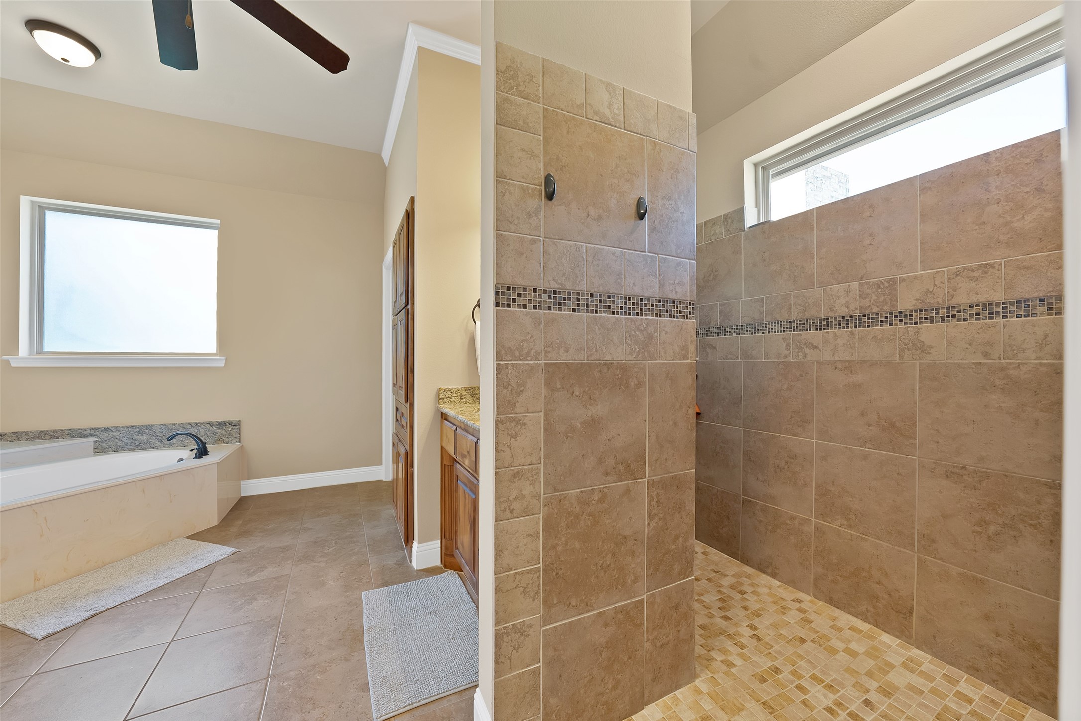 220 Pinnacle Peak Lane