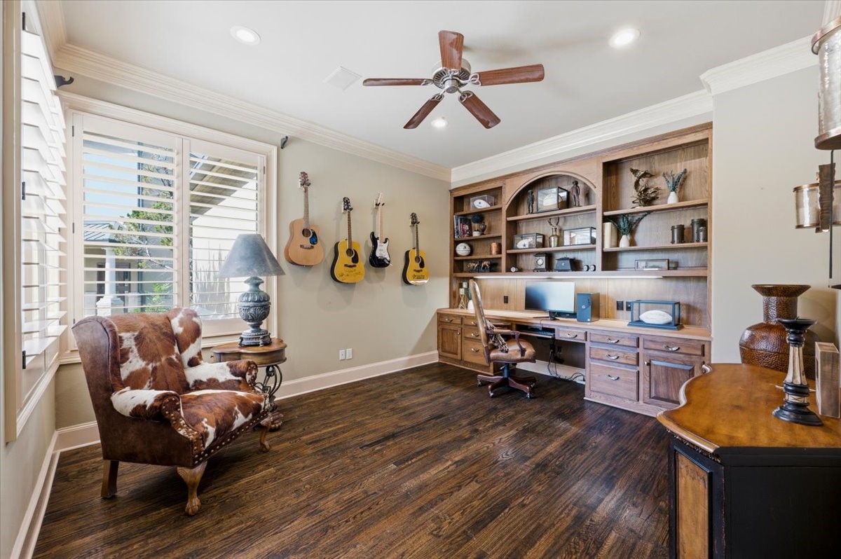 200 Falcon Ridge