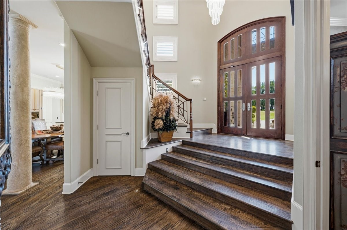 200 Falcon Ridge