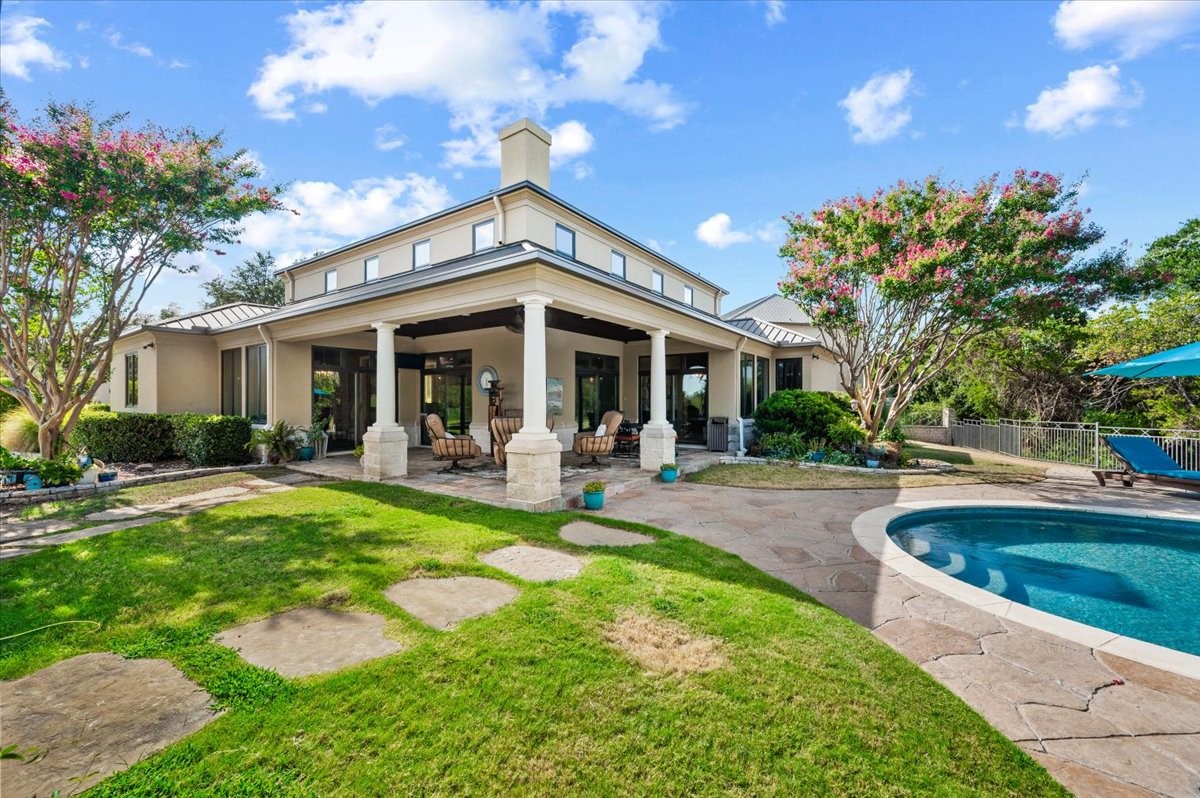 200 Falcon Ridge