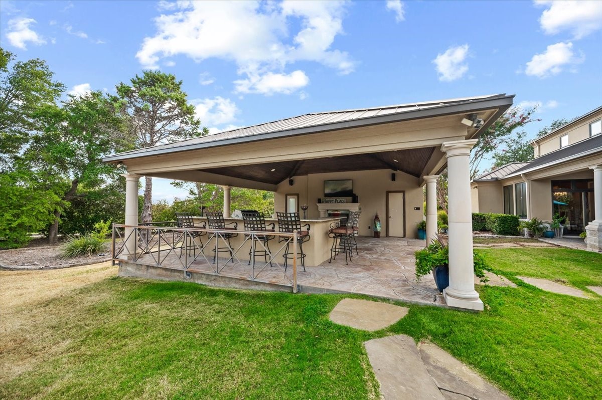 200 Falcon Ridge
