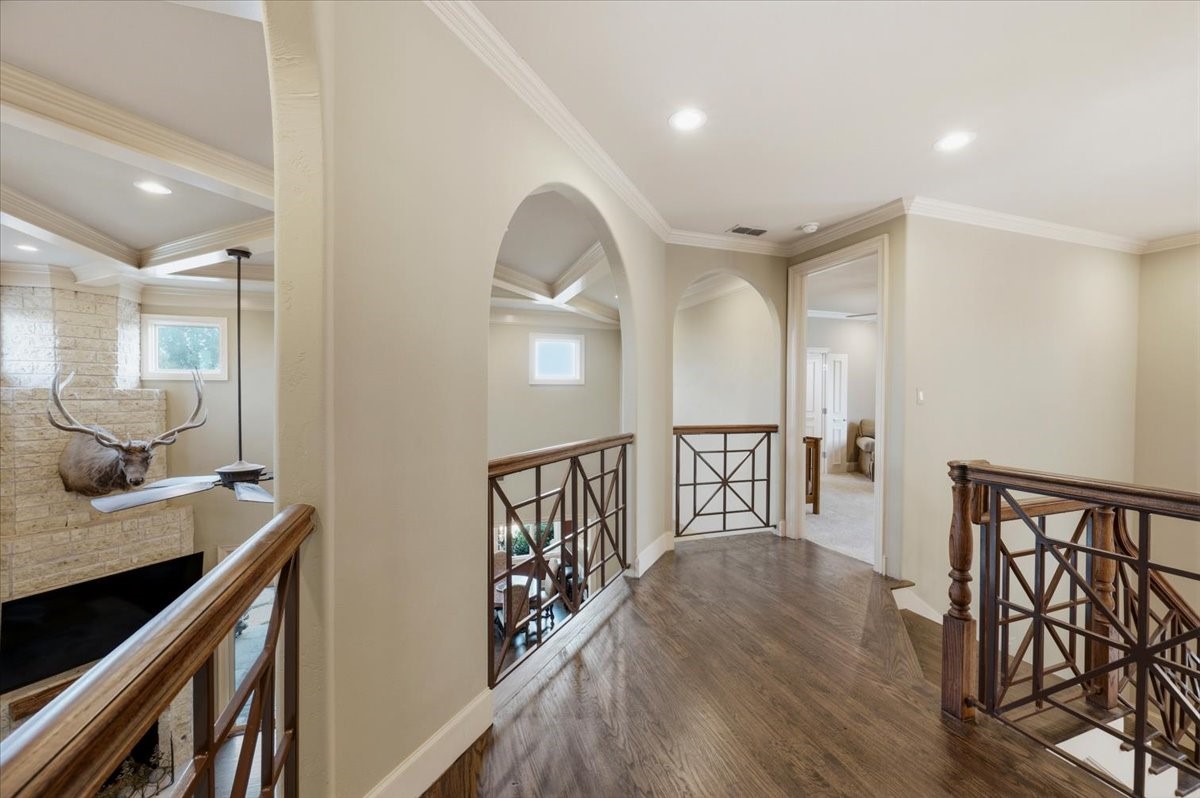 200 Falcon Ridge
