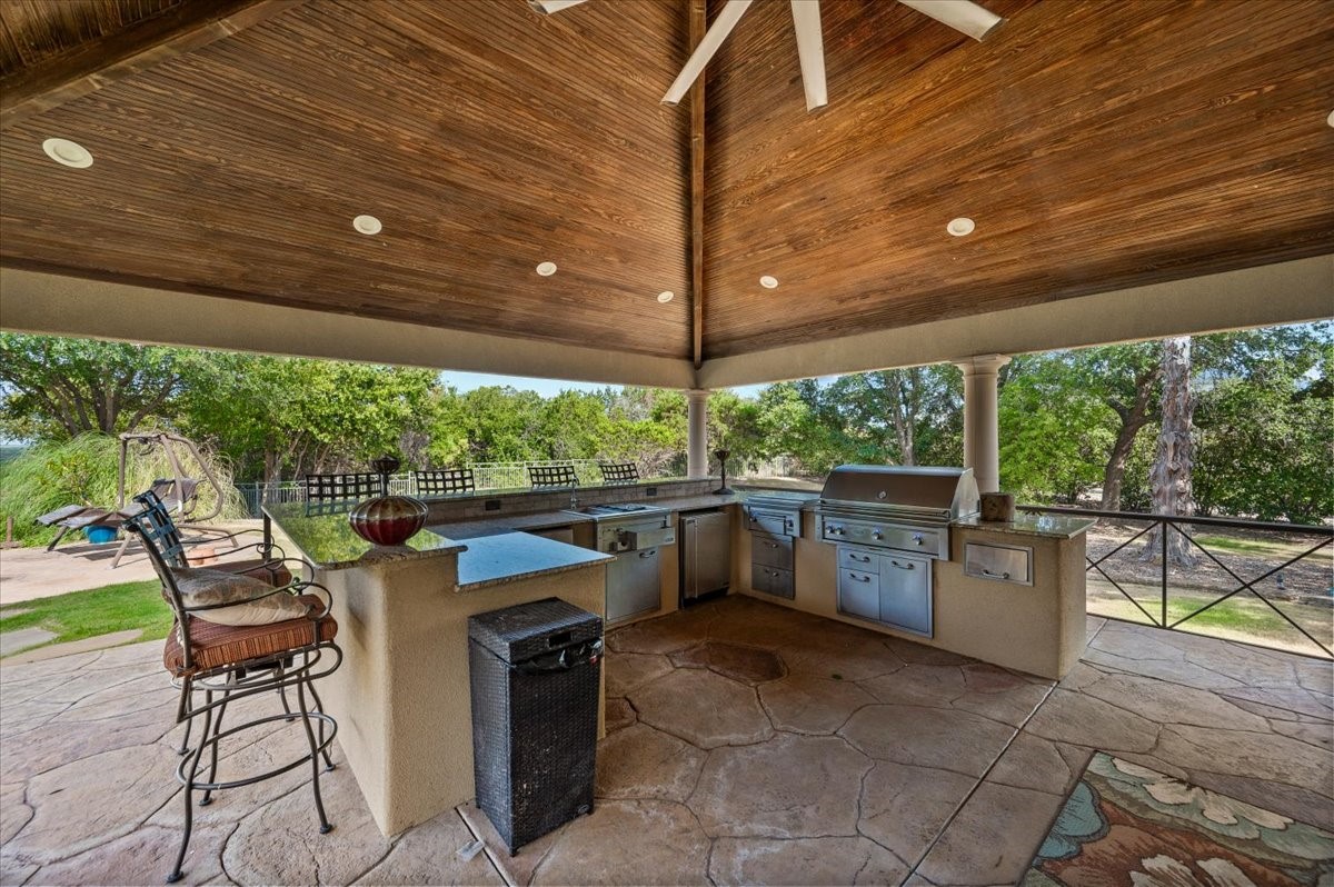 200 Falcon Ridge
