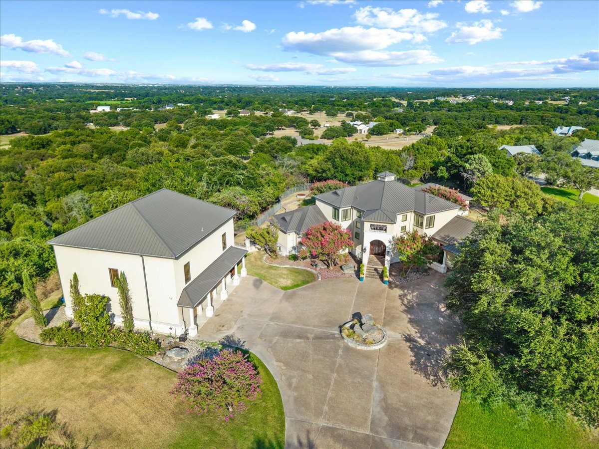 200 Falcon Ridge