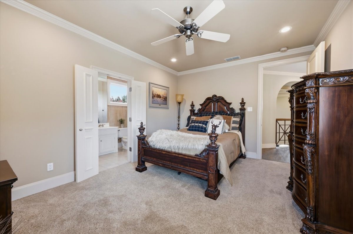 200 Falcon Ridge