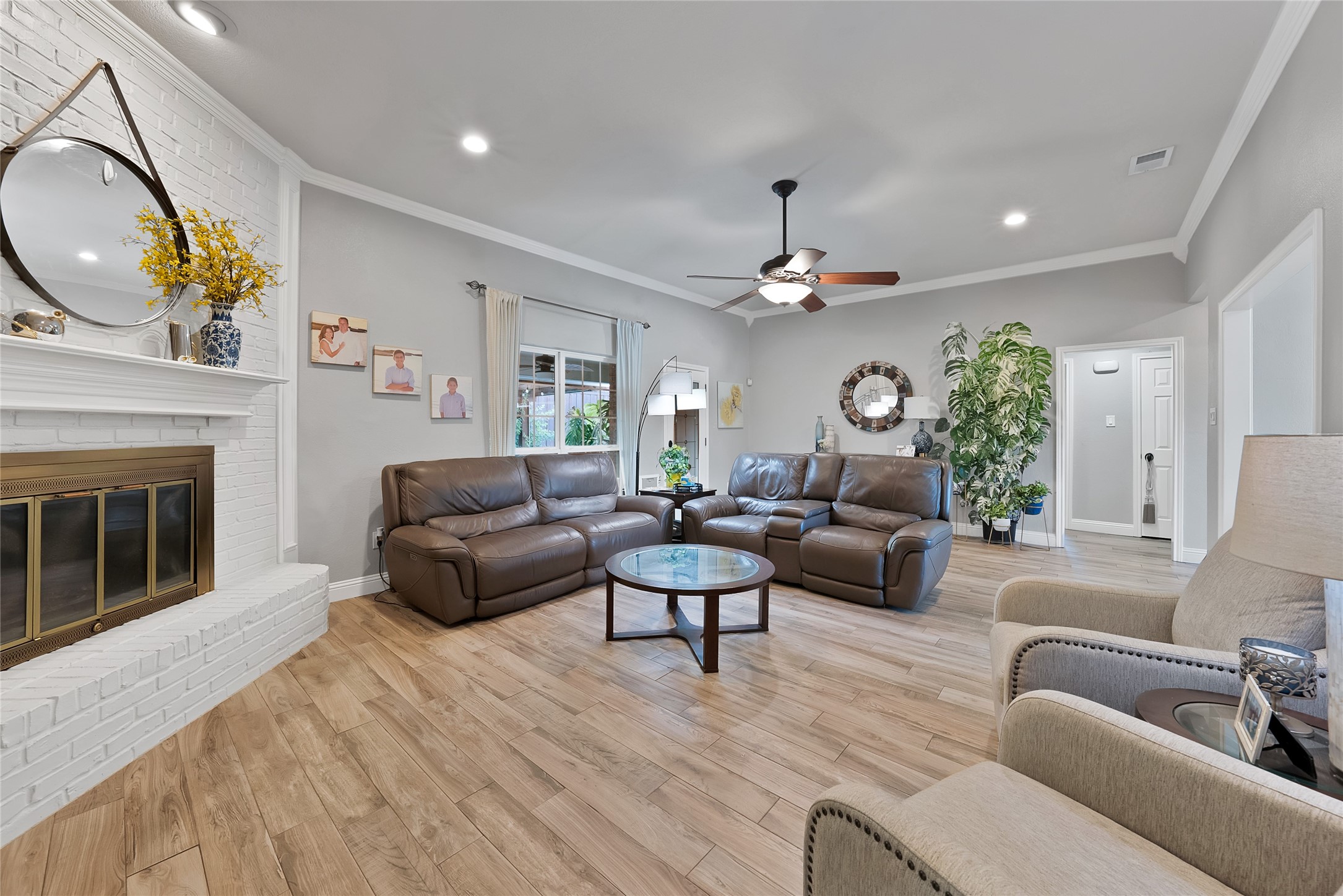 3840 Devonaire Drive