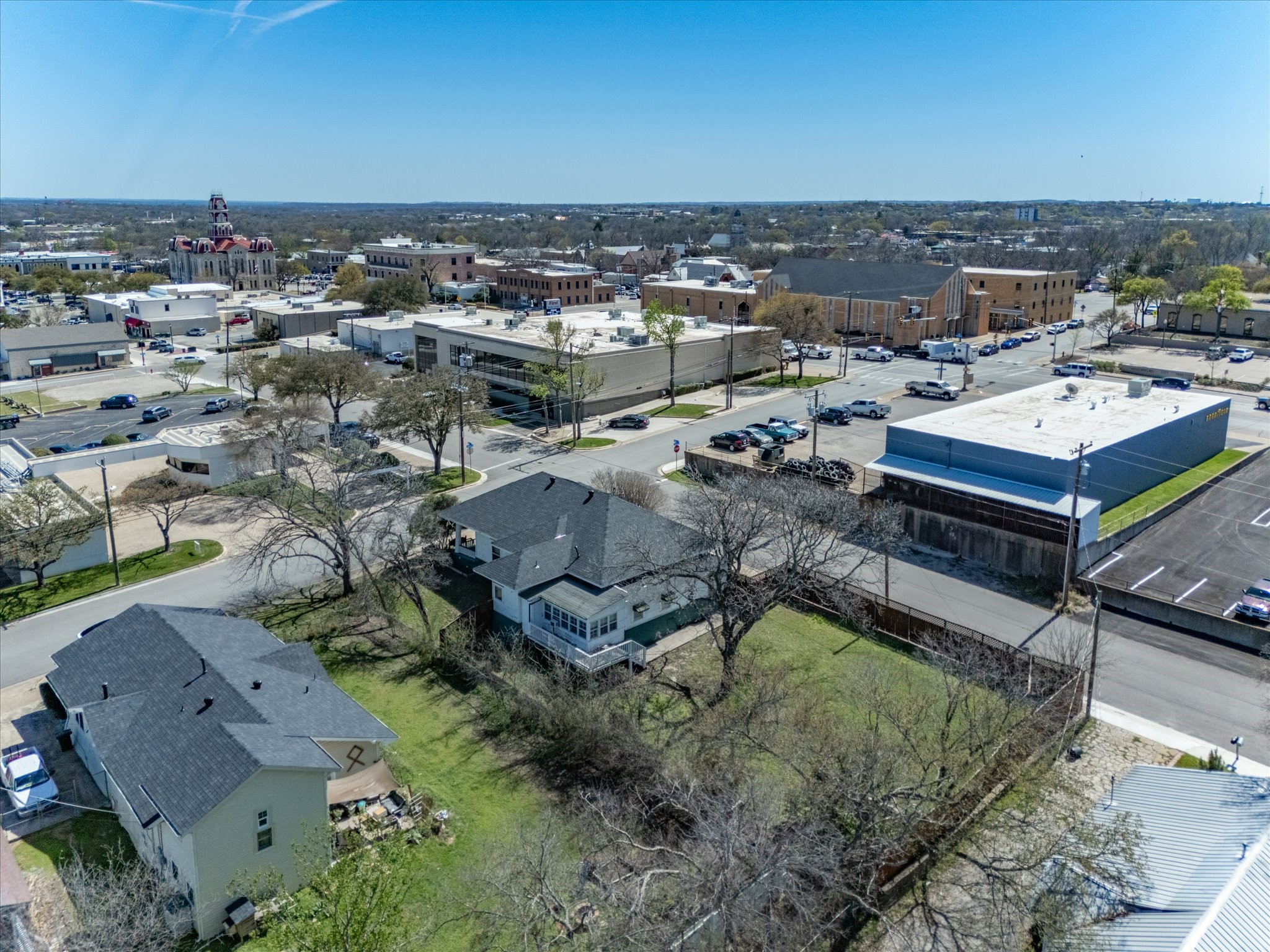 107 N Alamo Street