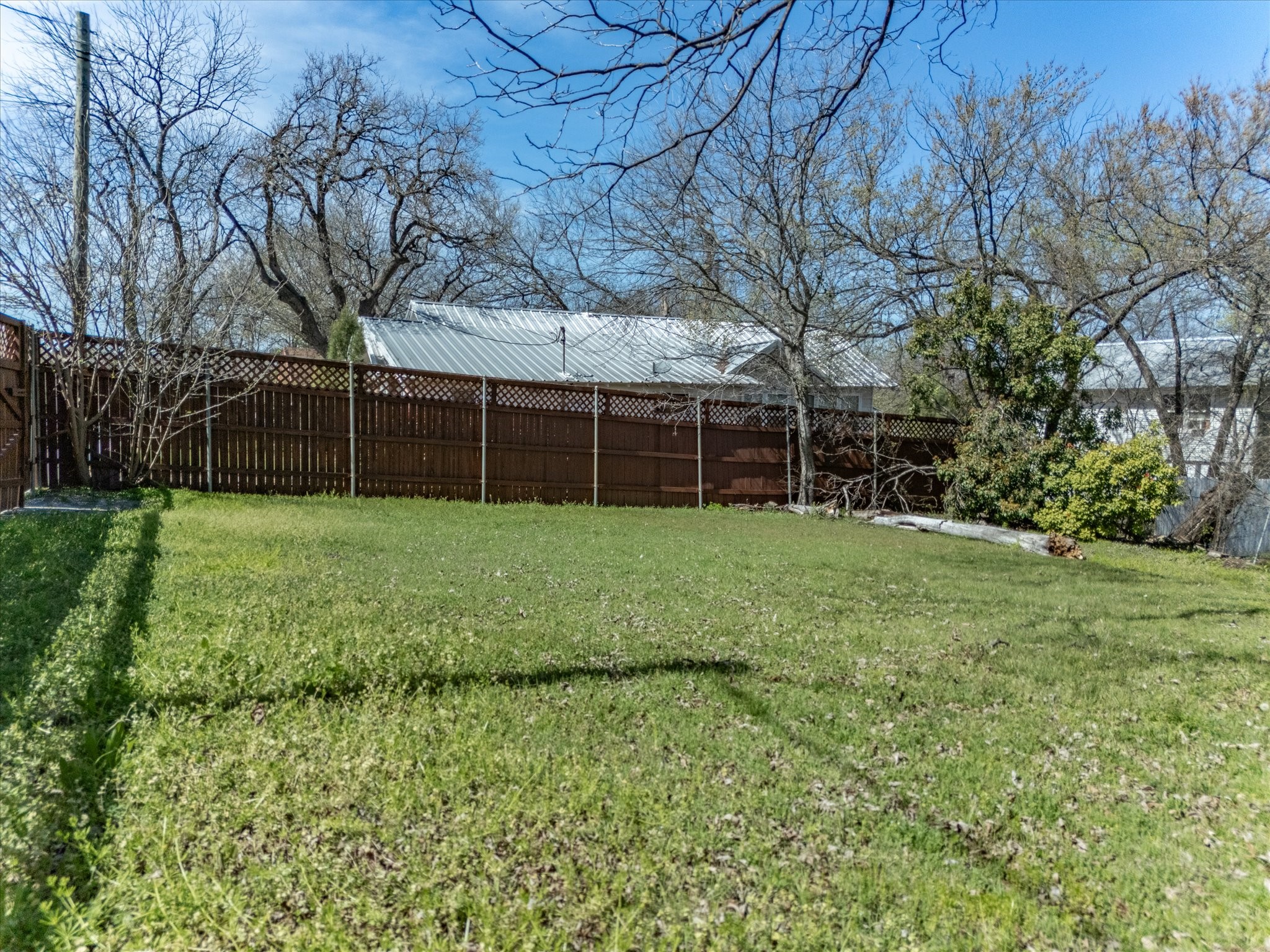 107 N Alamo Street