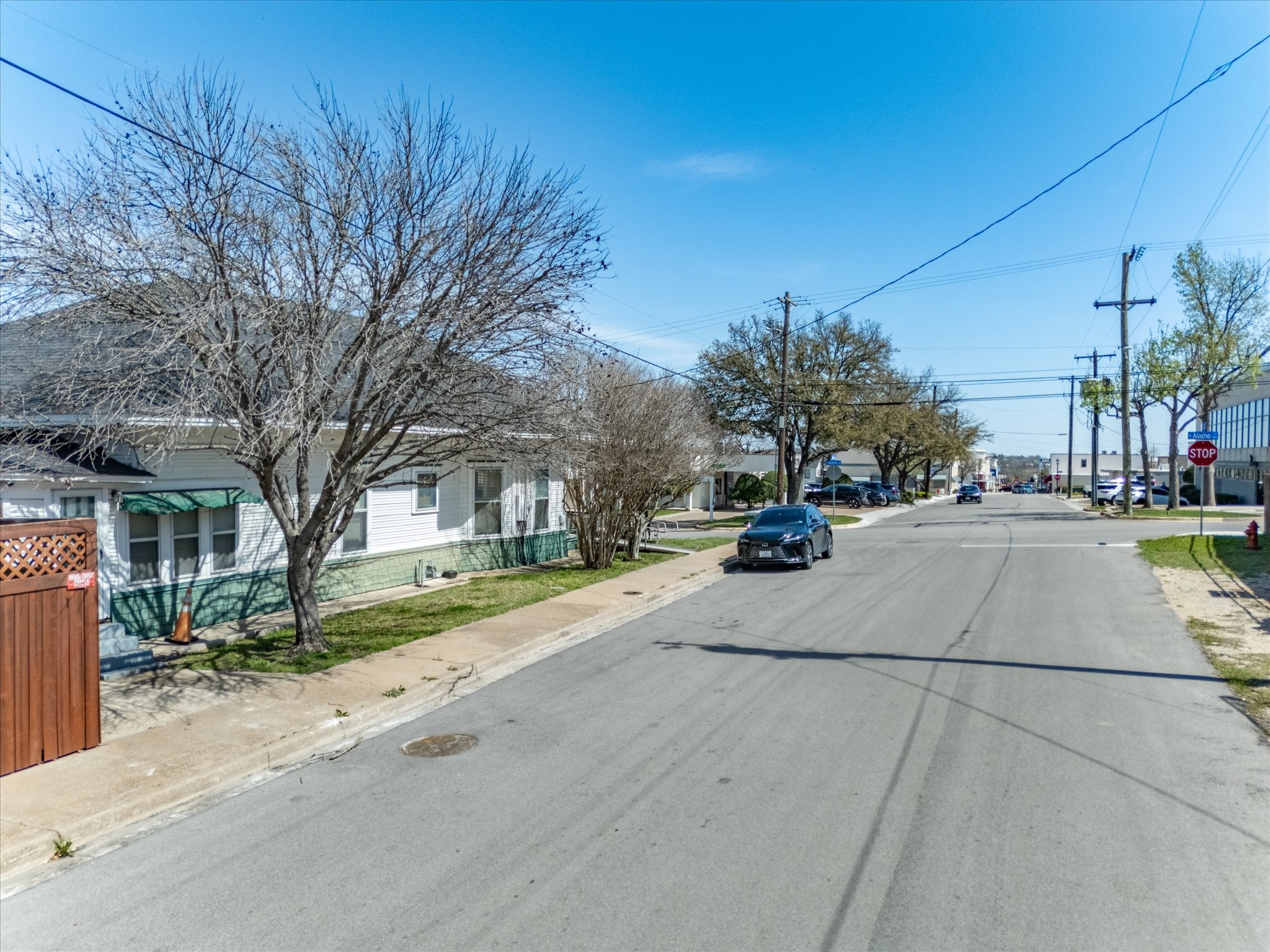 107 N Alamo Street