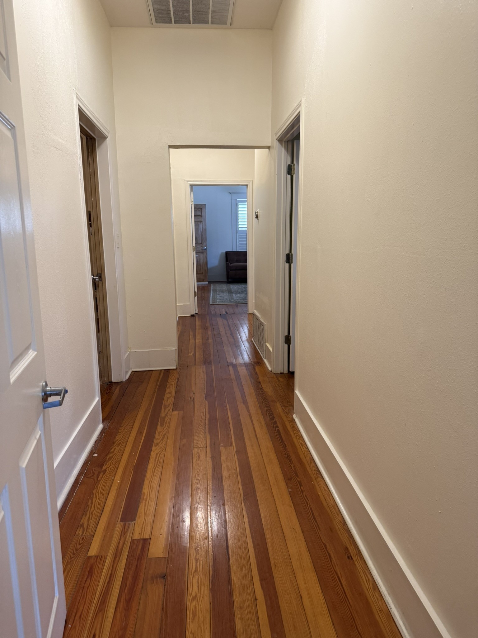 107 N Alamo Street