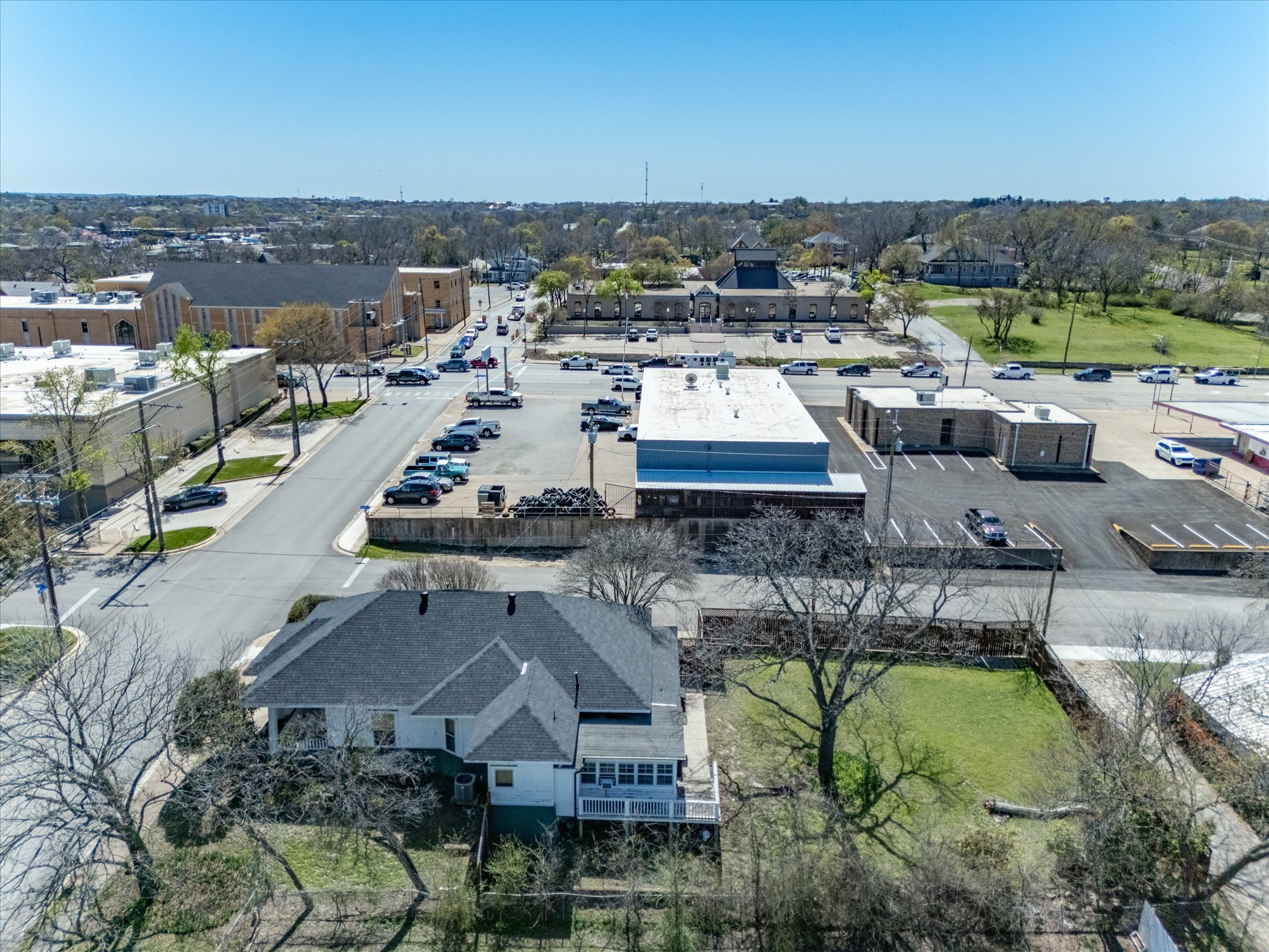 107 N Alamo Street