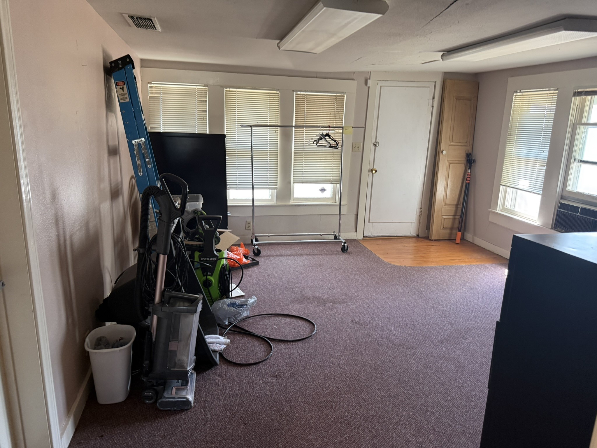 107 N Alamo Street
