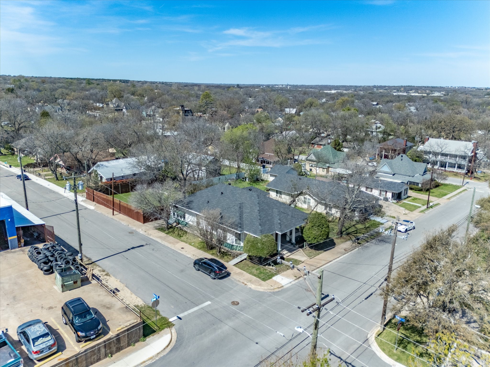 107 N Alamo Street