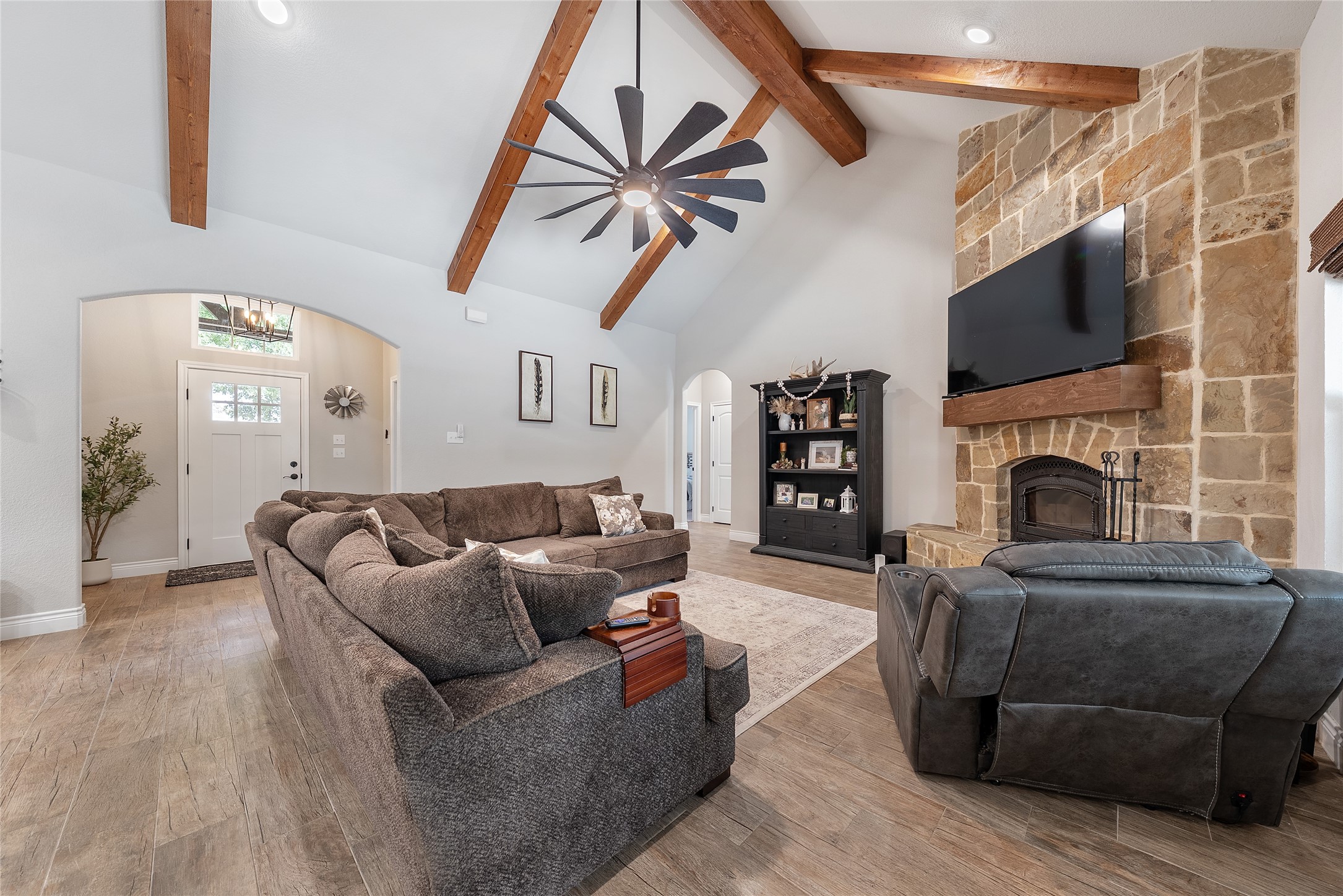 1075 Knoxmiller Court
