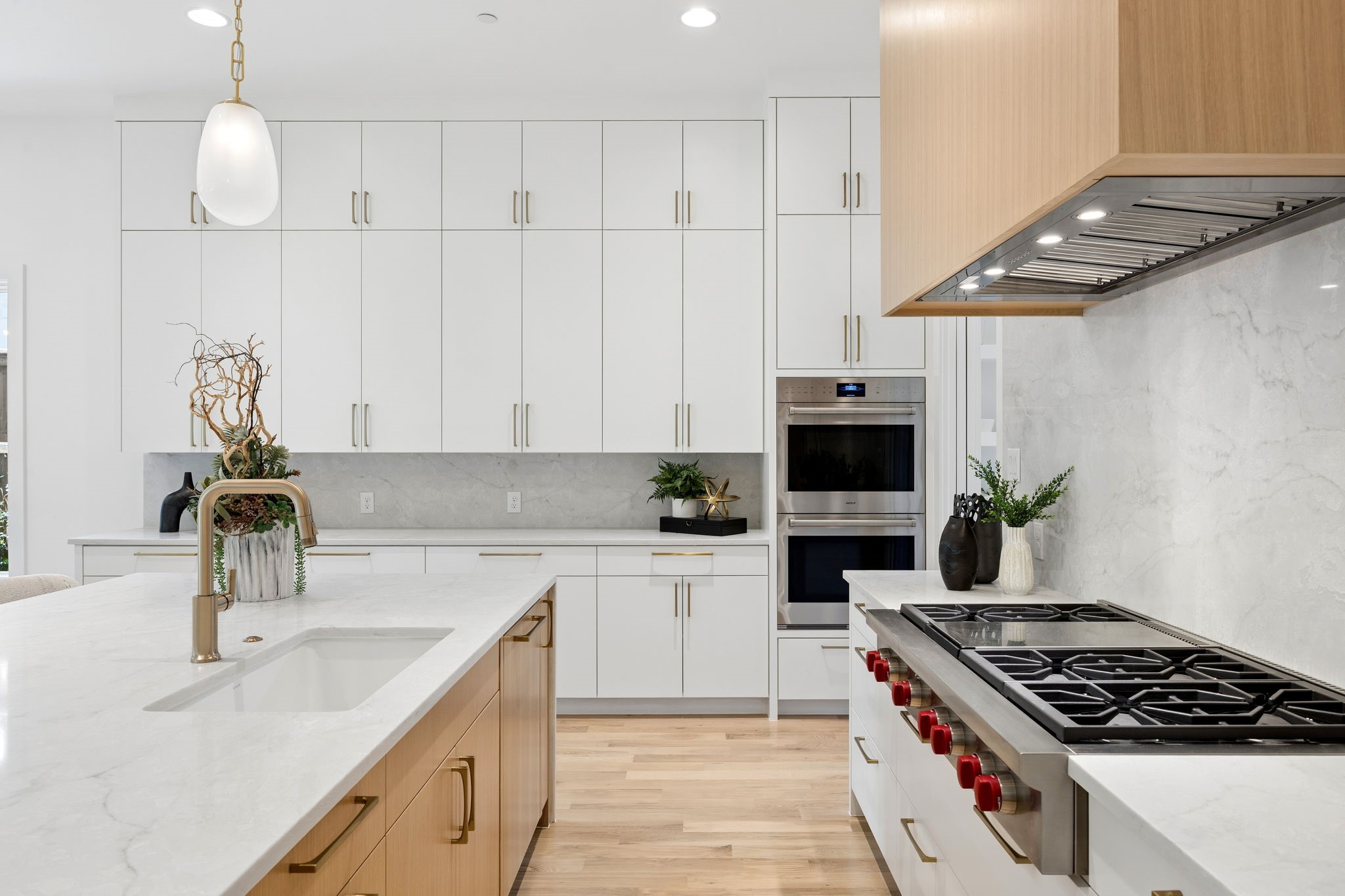 225 Metairie Lane