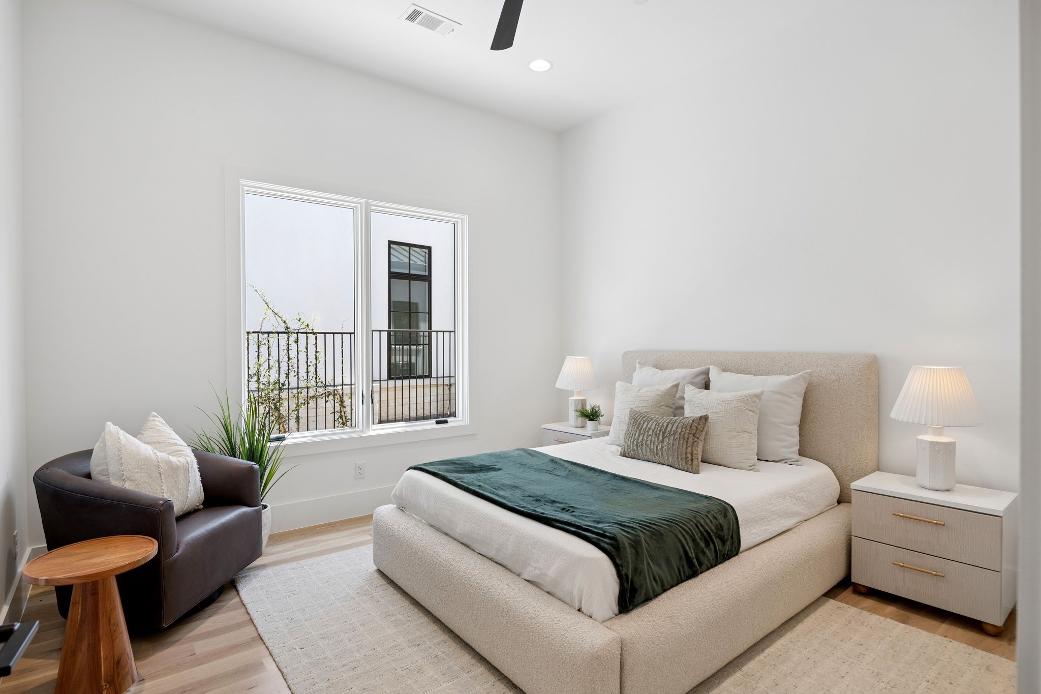 225 Metairie Lane