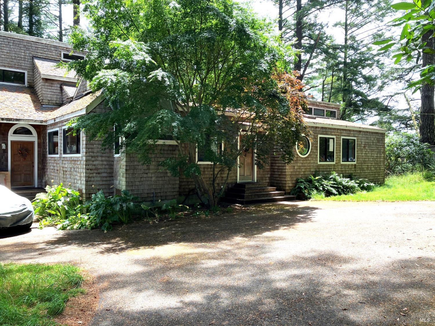 64 Drakes Summit Rd