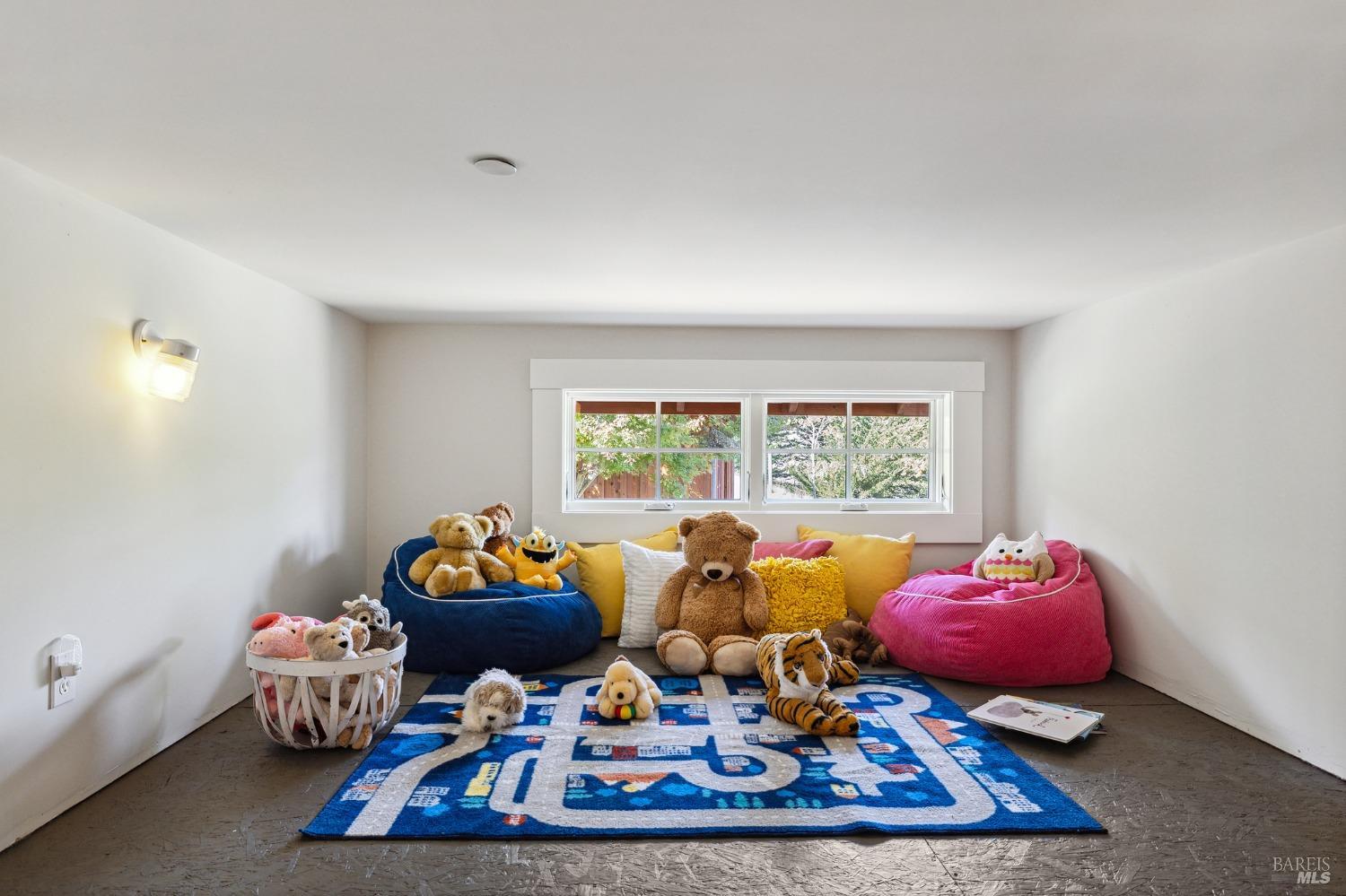 11620 Point Reyes Petaluma Rd