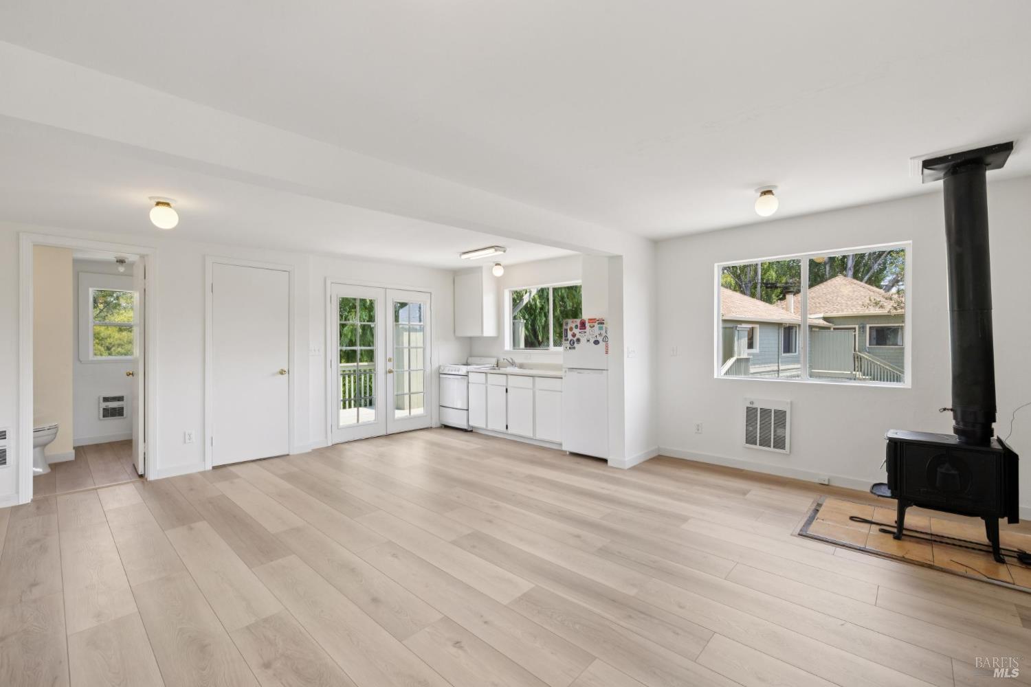 11150 Sir Francis Drake Blvd