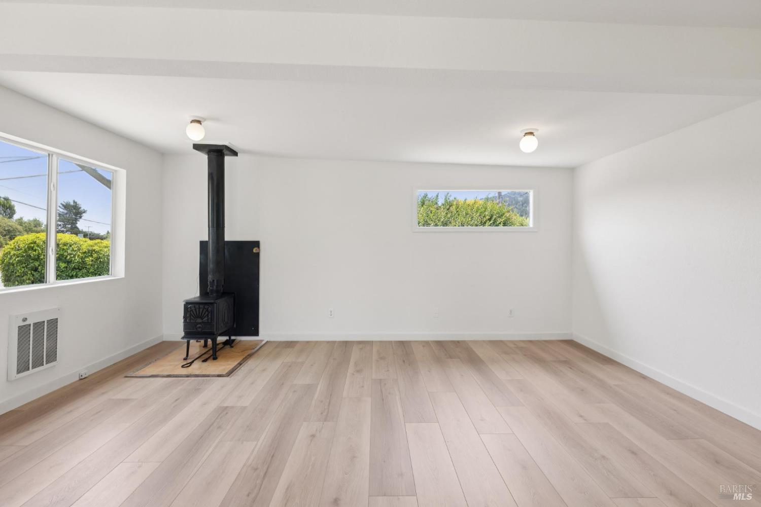 11150 Sir Francis Drake Blvd