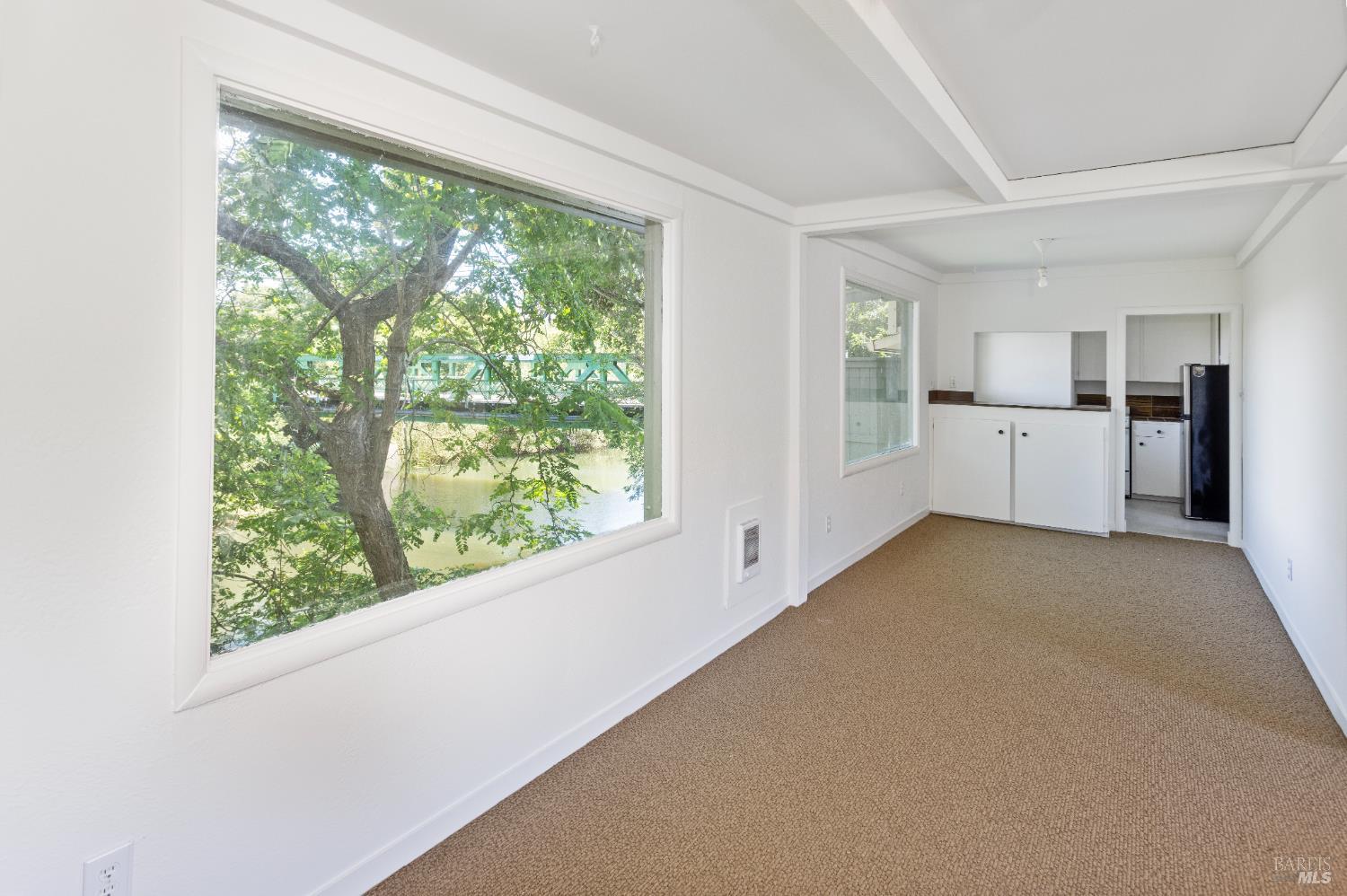 11150 Sir Francis Drake Blvd