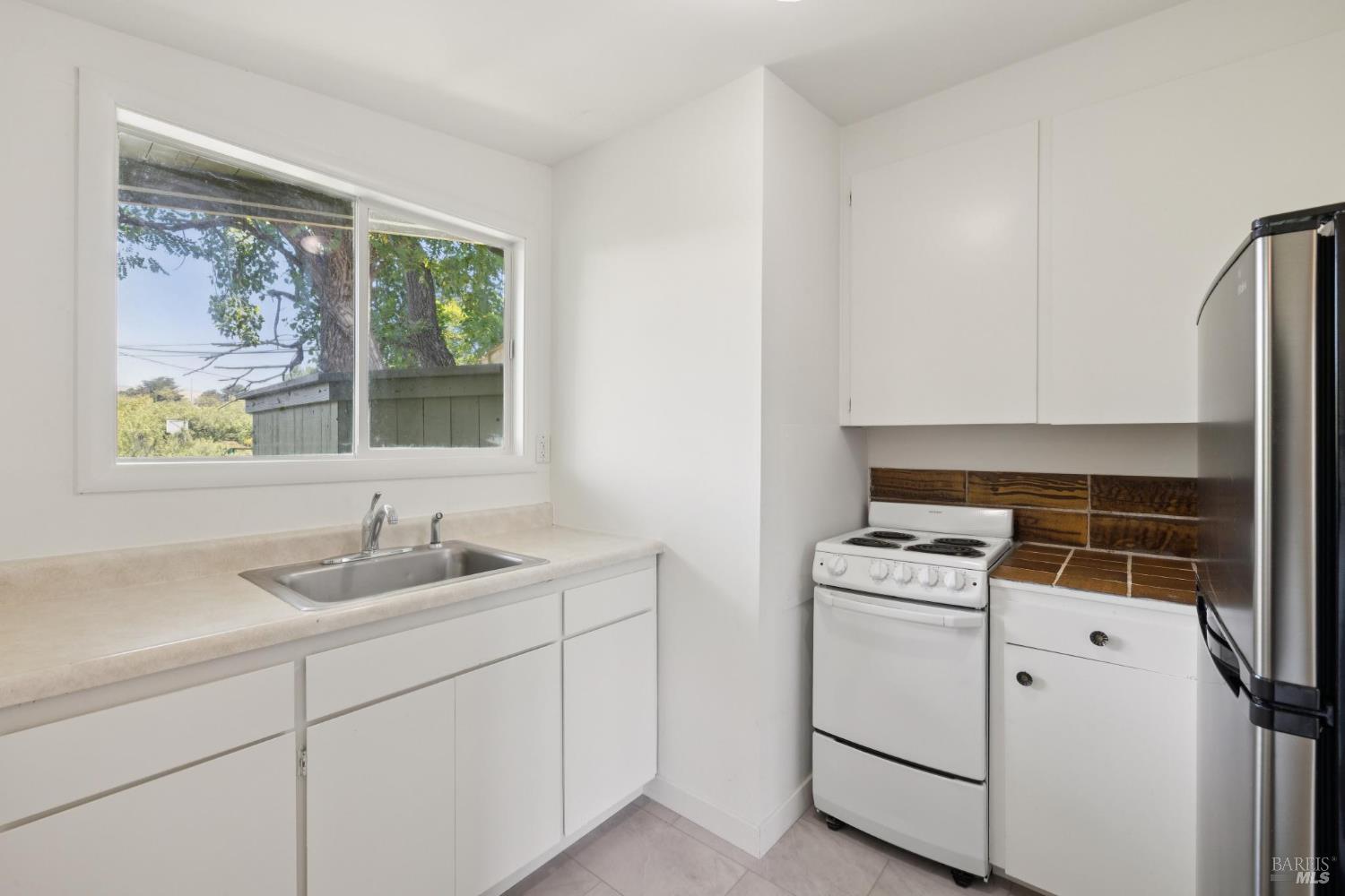 11150 Sir Francis Drake Blvd