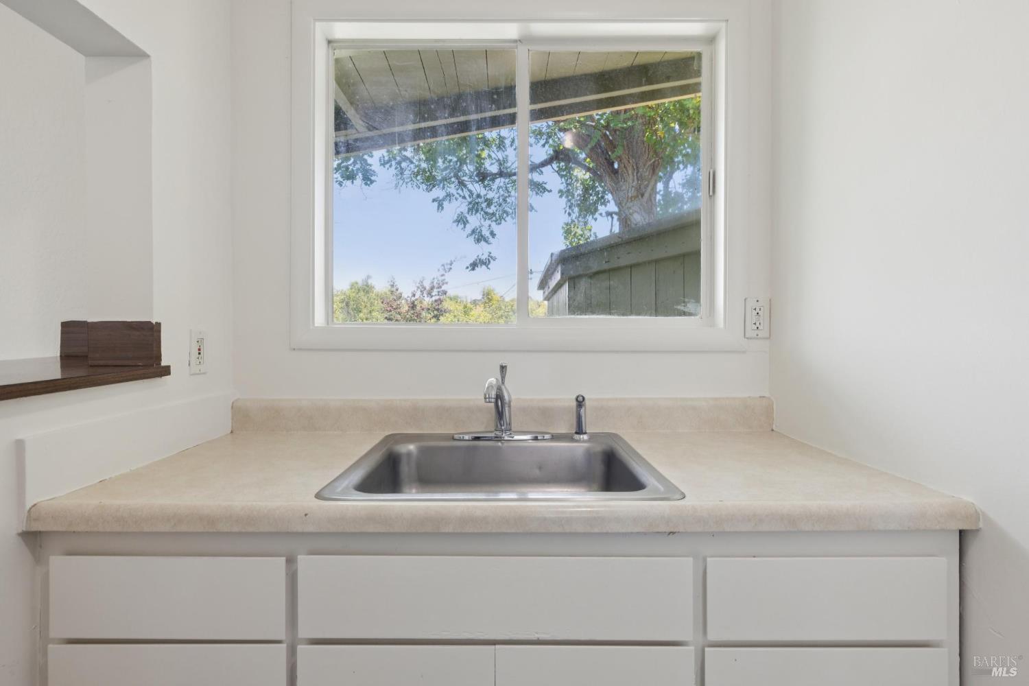 11150 Sir Francis Drake Blvd