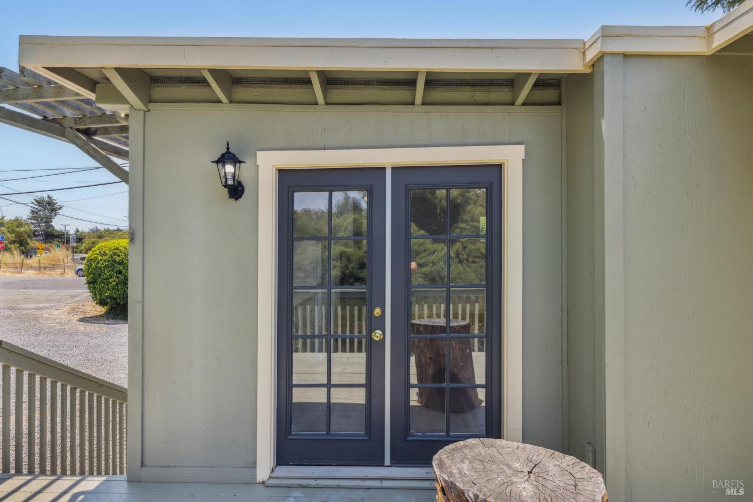 11150 Sir Francis Drake Blvd