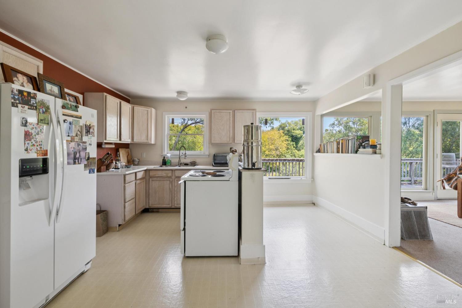 11160 Sir Francis Drake Blvd