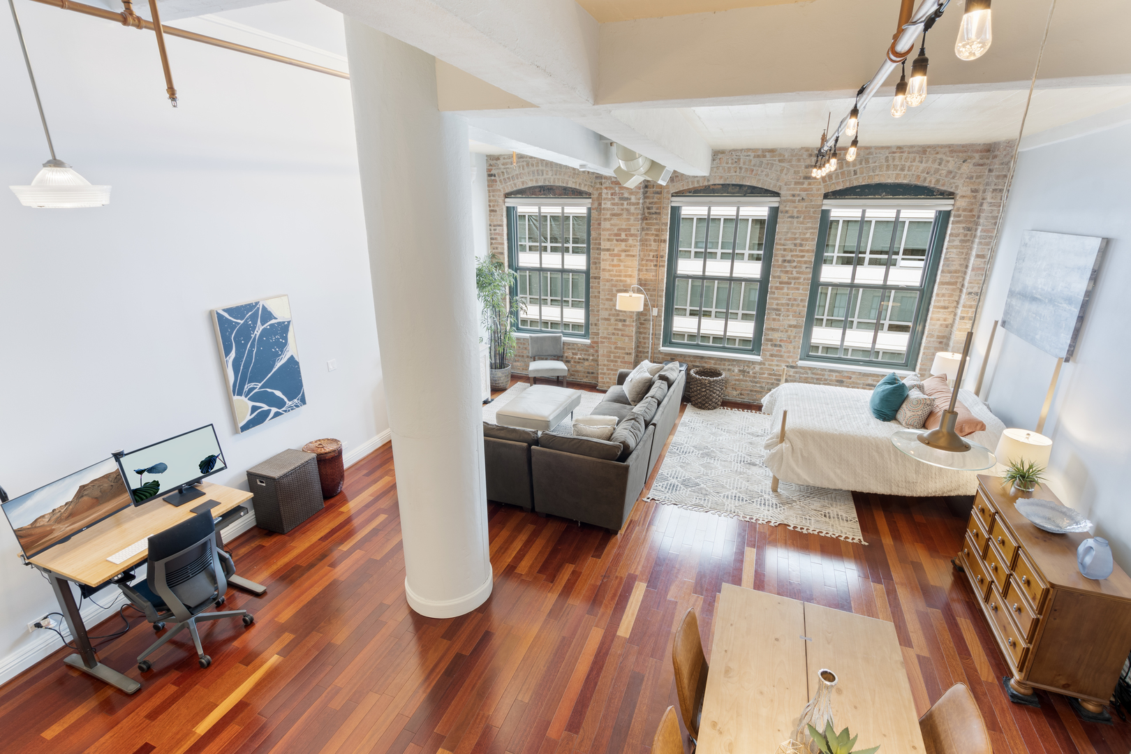 801 S Wells Street Unit: 1006