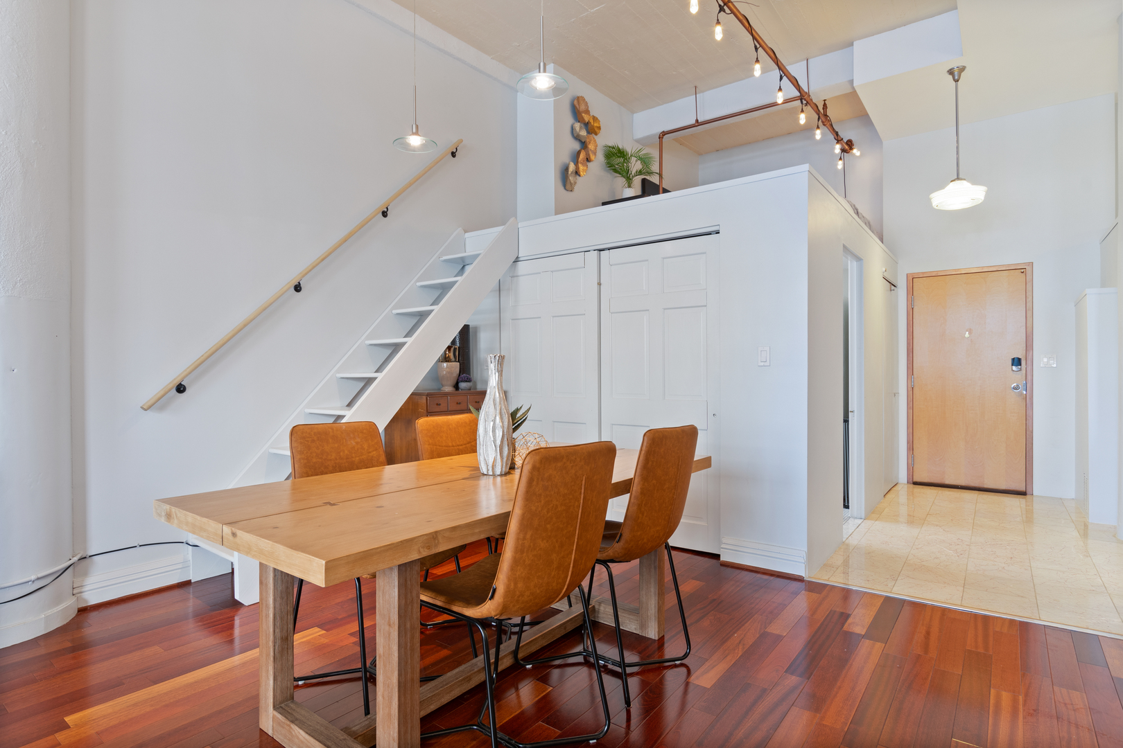 801 S Wells Street Unit: 1006
