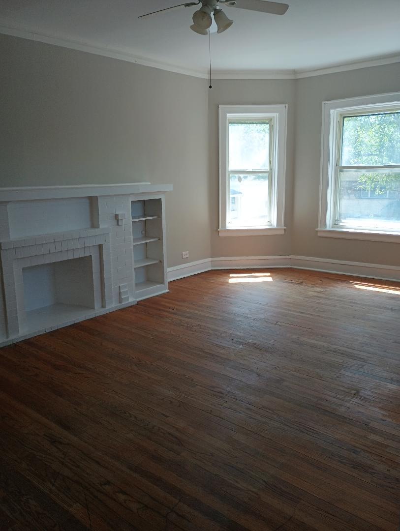 937 N Austin Boulevard Unit: 2N
