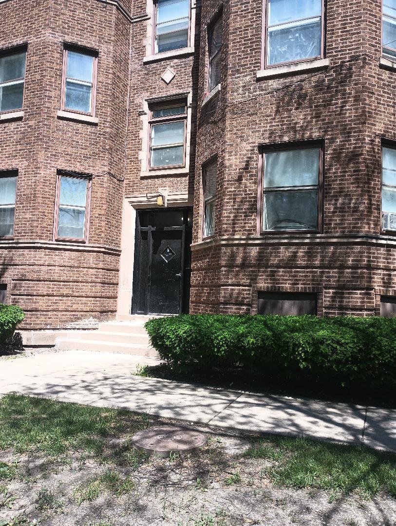 937 N Austin Boulevard Unit: 2N